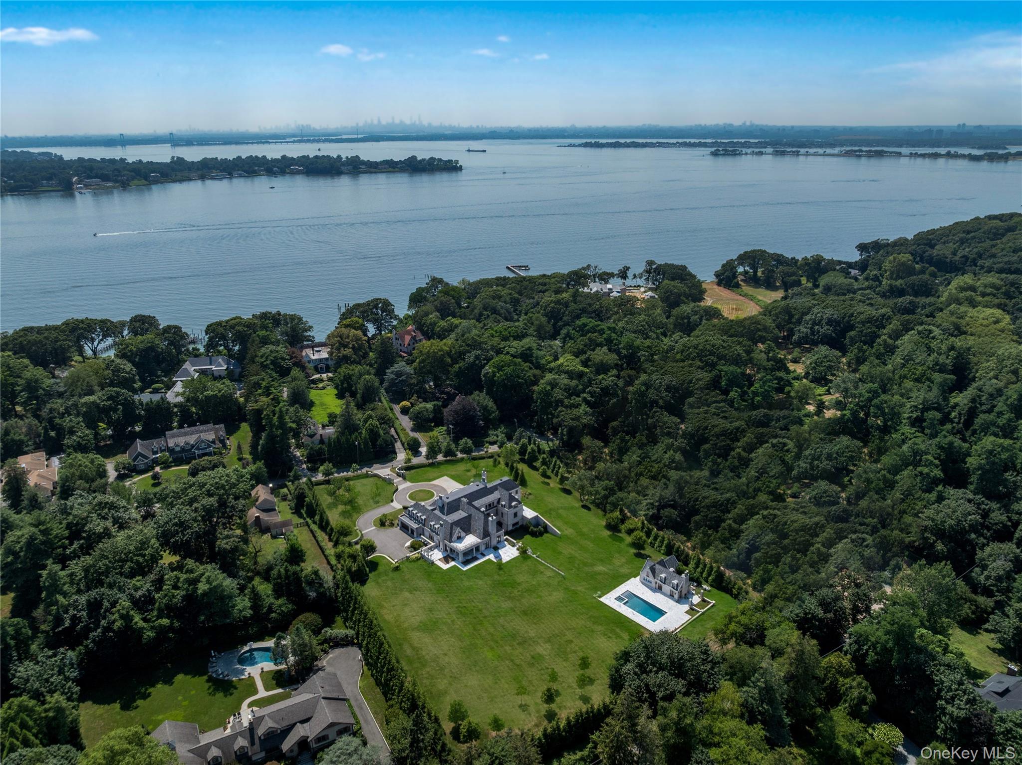 9 Hicks Lane, Sands Point, NY 11050