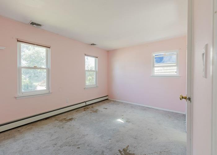 42 Clymer Street, Port Jefferson Station, NY 11776