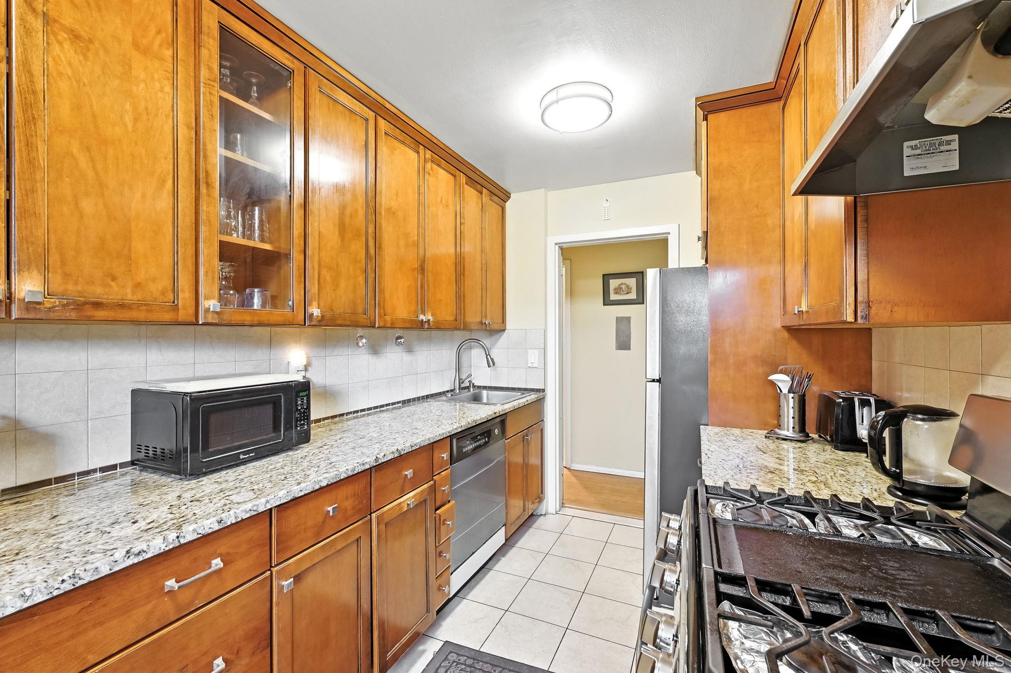 499 N Broadway # 1J, White Plains, NY 10603