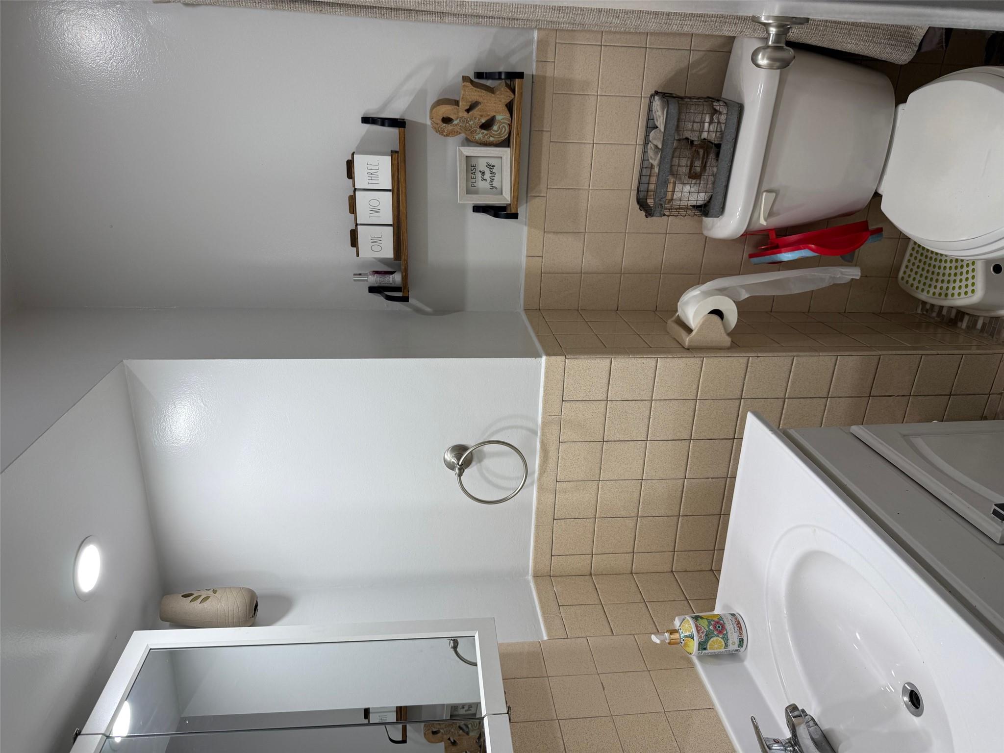 11949 6th Avenue, College Point, NY 11356