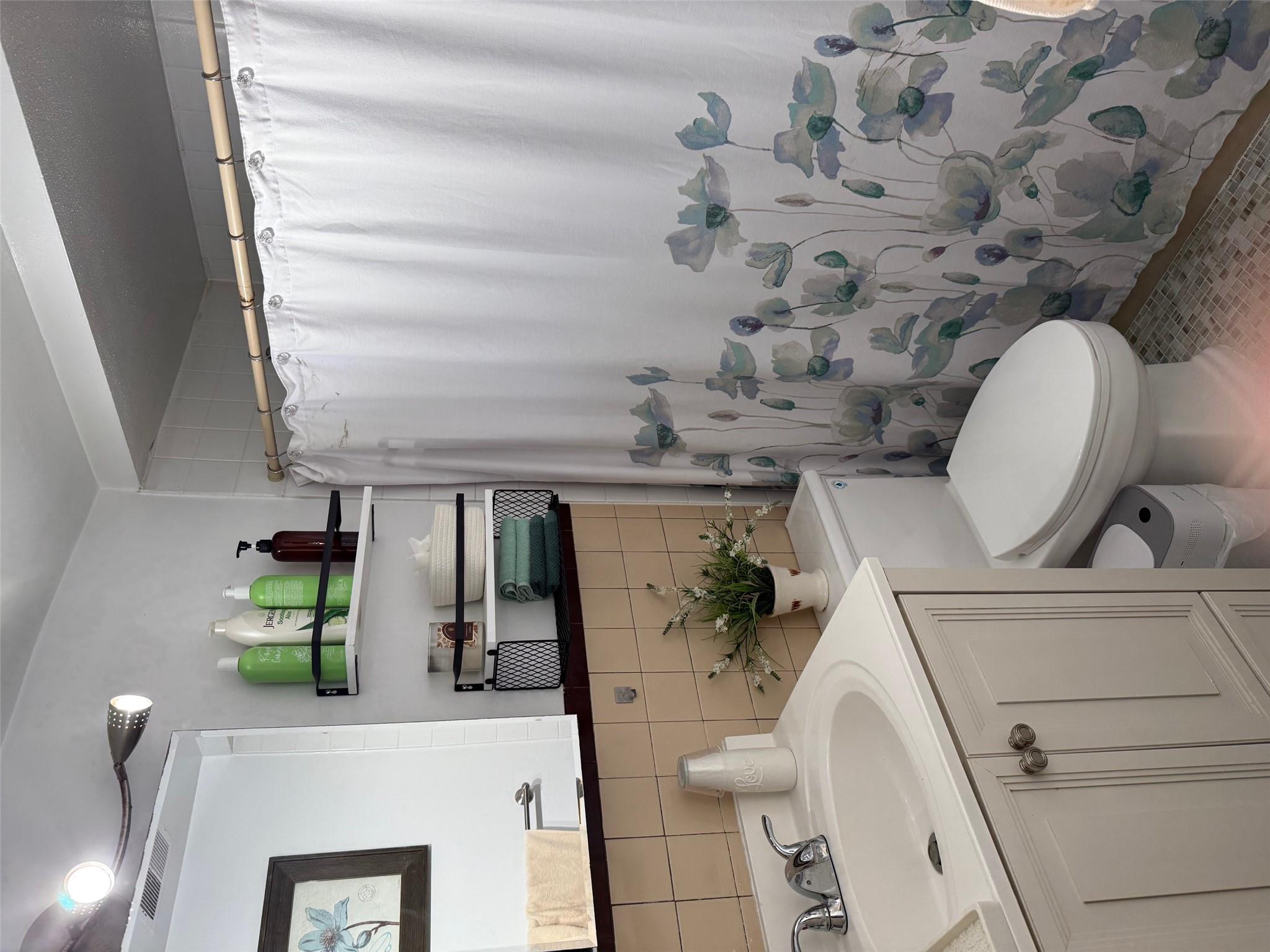 11949 6th Avenue, College Point, NY 11356