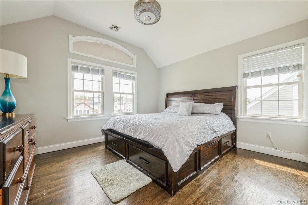 732 Sunrise Avenue, Bellmore, NY 11710