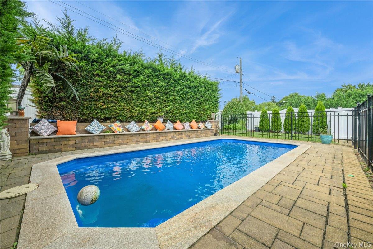 732 Sunrise Avenue, Bellmore, NY 11710