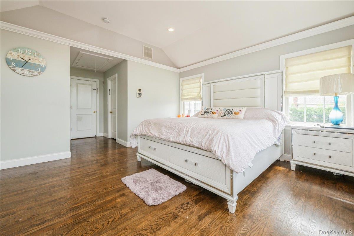 732 Sunrise Avenue, Bellmore, NY 11710