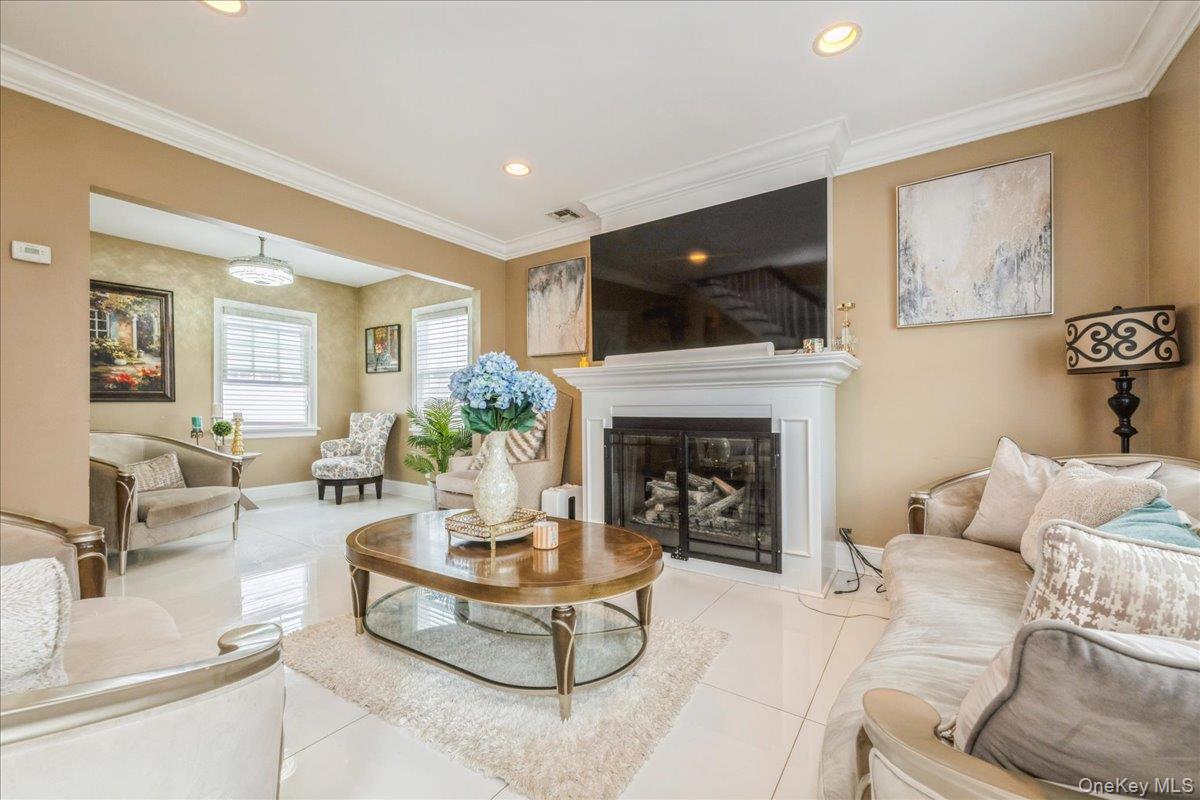 732 Sunrise Avenue, Bellmore, NY 11710