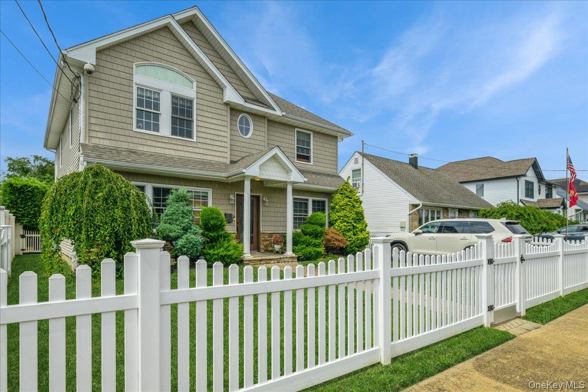 732 Sunrise Avenue, Bellmore, NY 11710