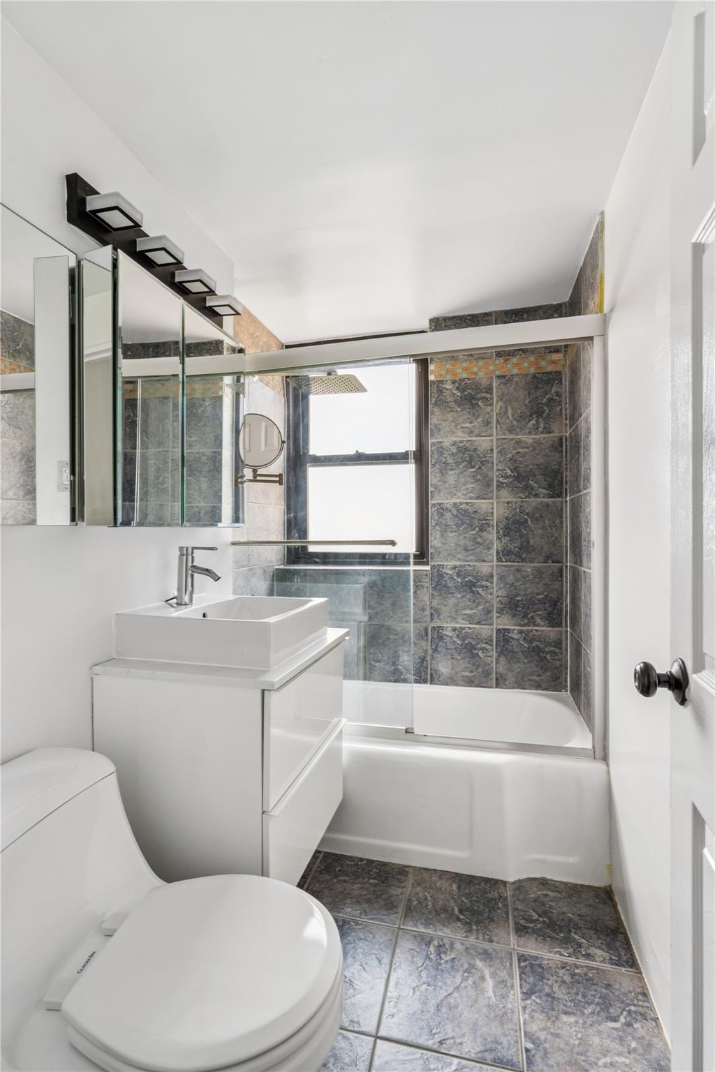 99-60 63 Road # 11B, Rego Park, NY 11374