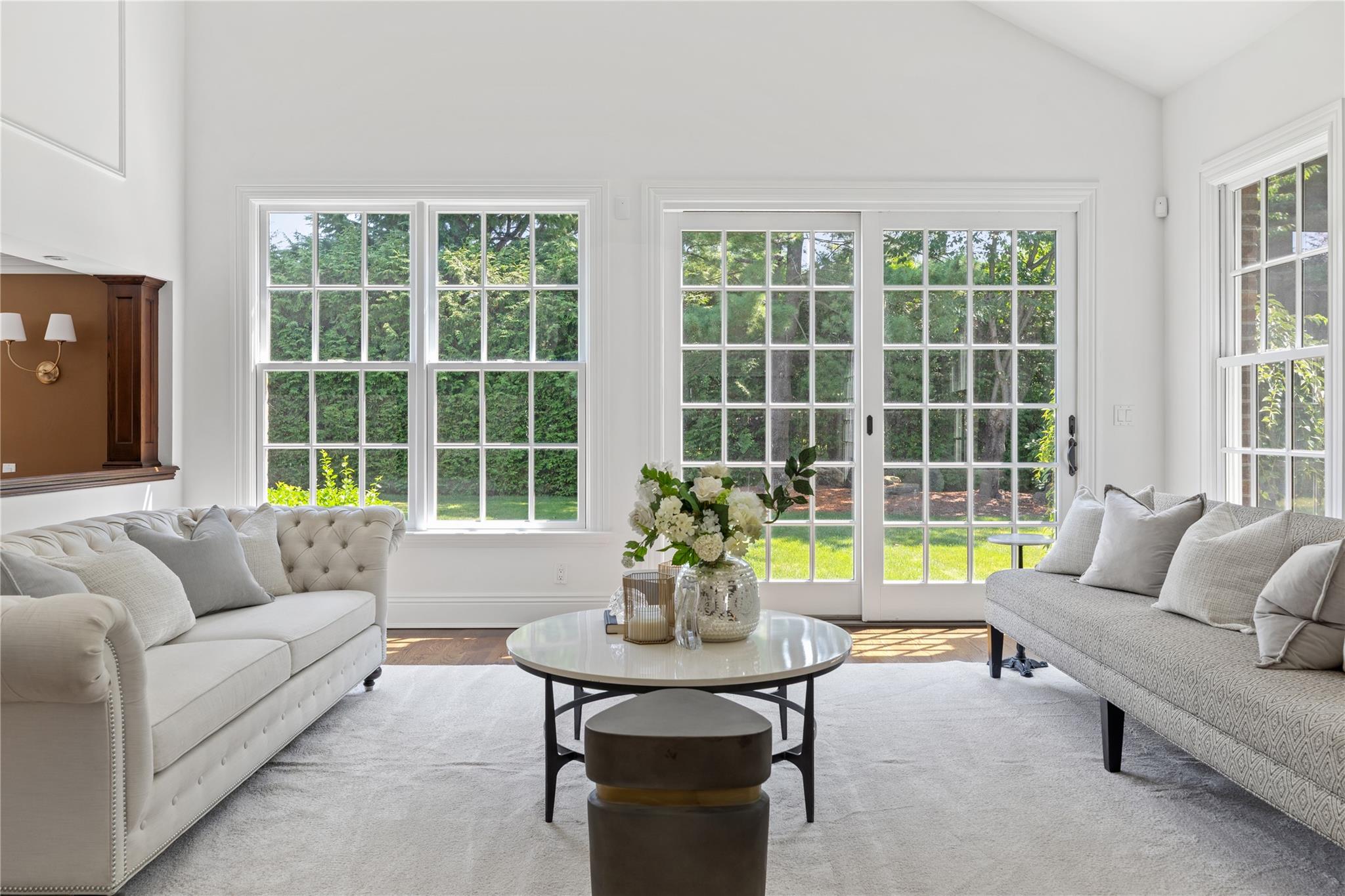 27 Hemlock Road, Manhasset, NY 11030