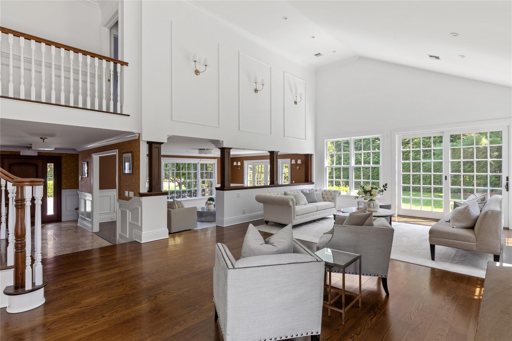 27 Hemlock Road, Manhasset, NY 11030