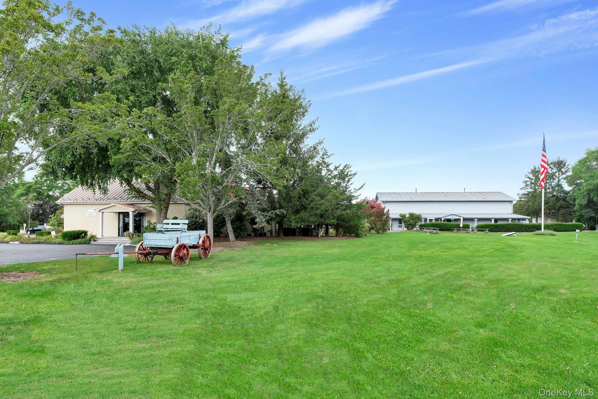44075 Route 25, Peconic, NY 11971