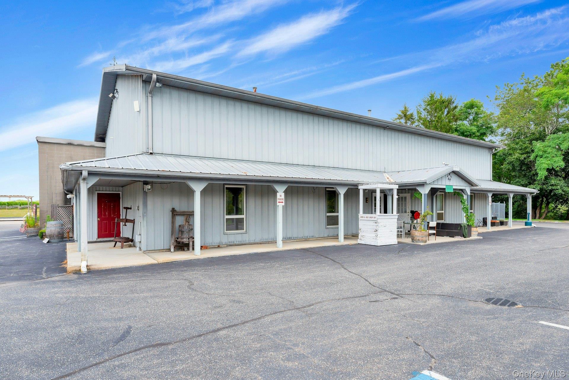 44075 Route 25, Peconic, NY 11971