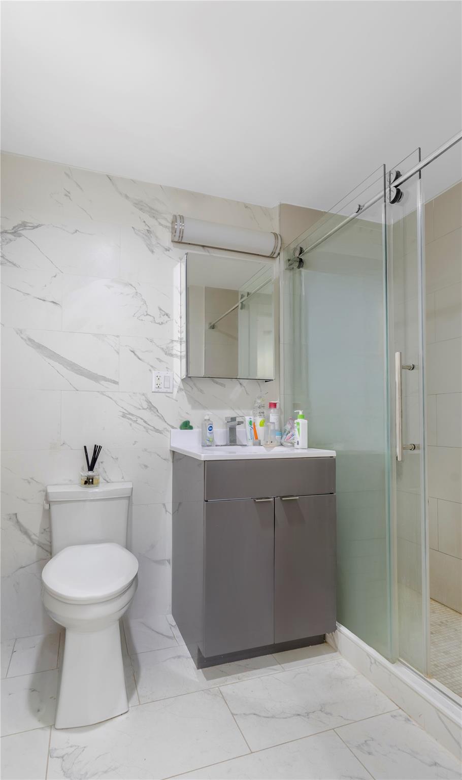 2705 41st Avenue # 5D, Long Island City, NY 11101