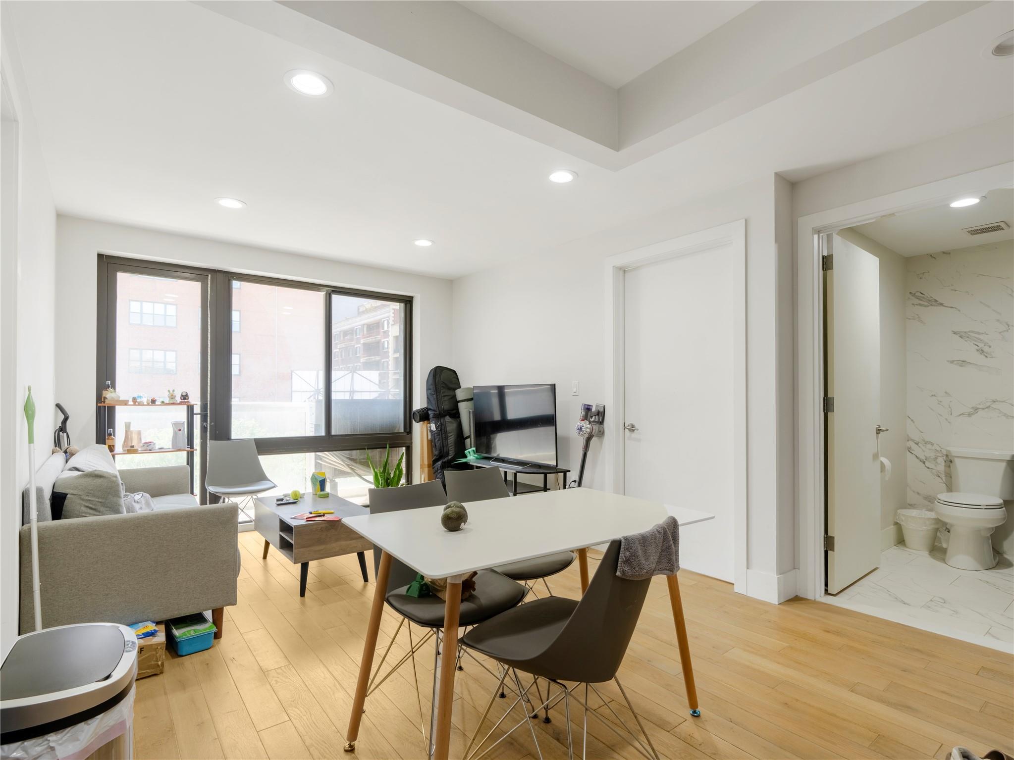 2705 41st Avenue # 5D, Long Island City, NY 11101