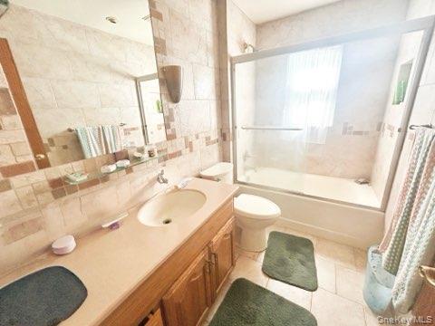 44 Jefferson Avenue, Lynbrook, NY 11563