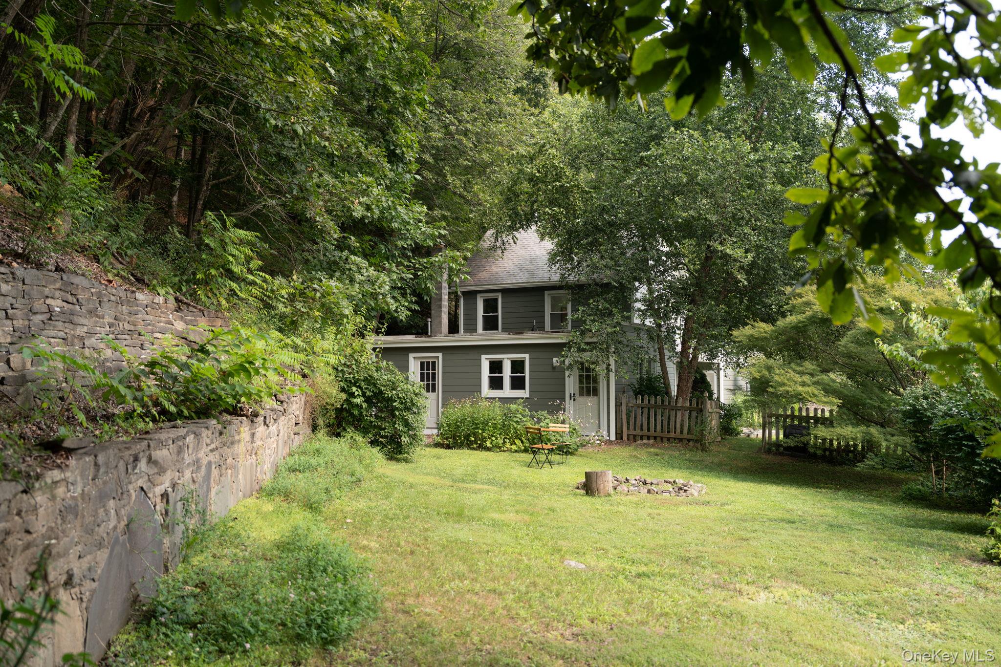 442 Lapla Road, Stone Ridge, NY 12401