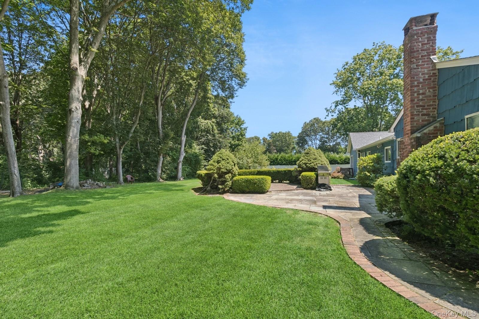 7 Fuller Drive, Ridge, NY 11961