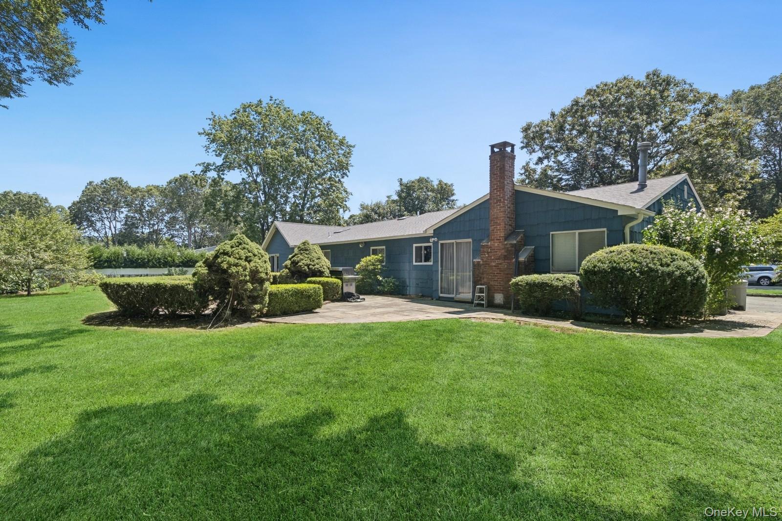 7 Fuller Drive, Ridge, NY 11961