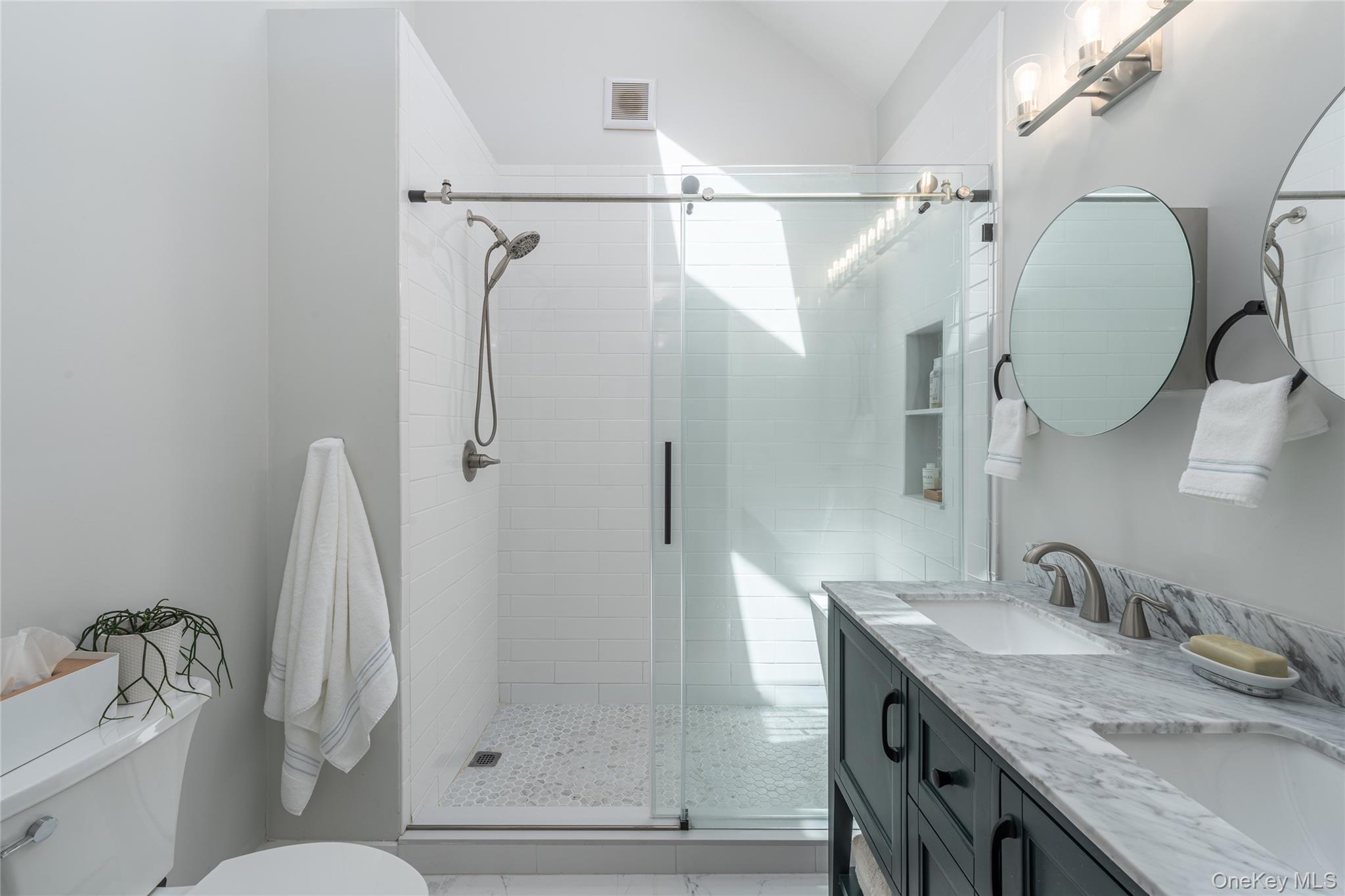 5805 Main Bayview Road, Southold, NY 11971