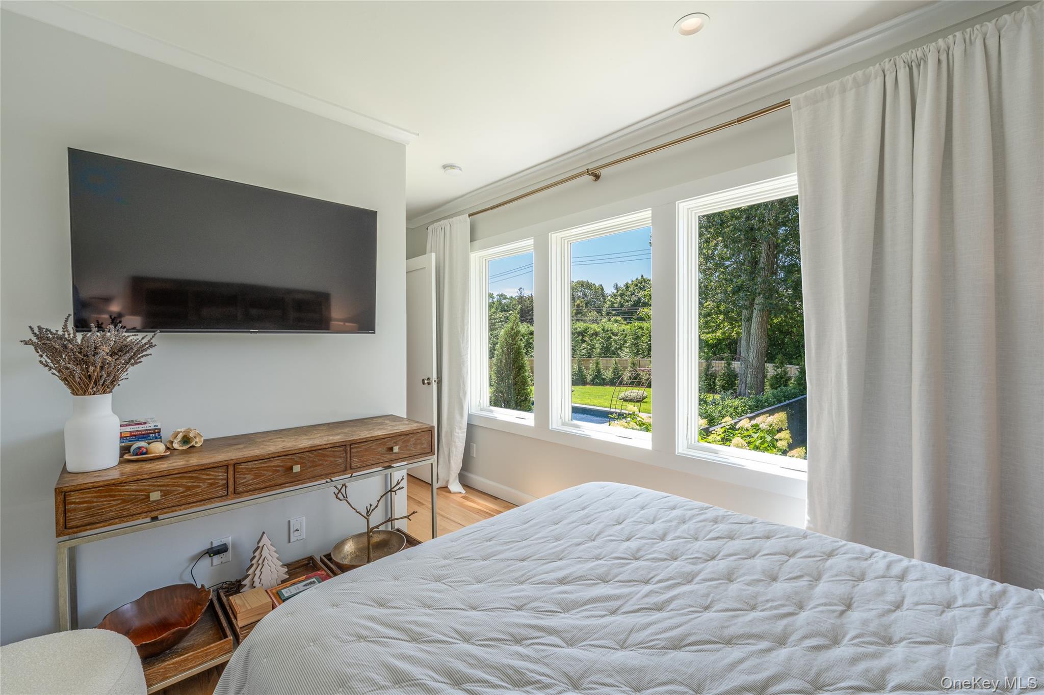 5805 Main Bayview Road, Southold, NY 11971