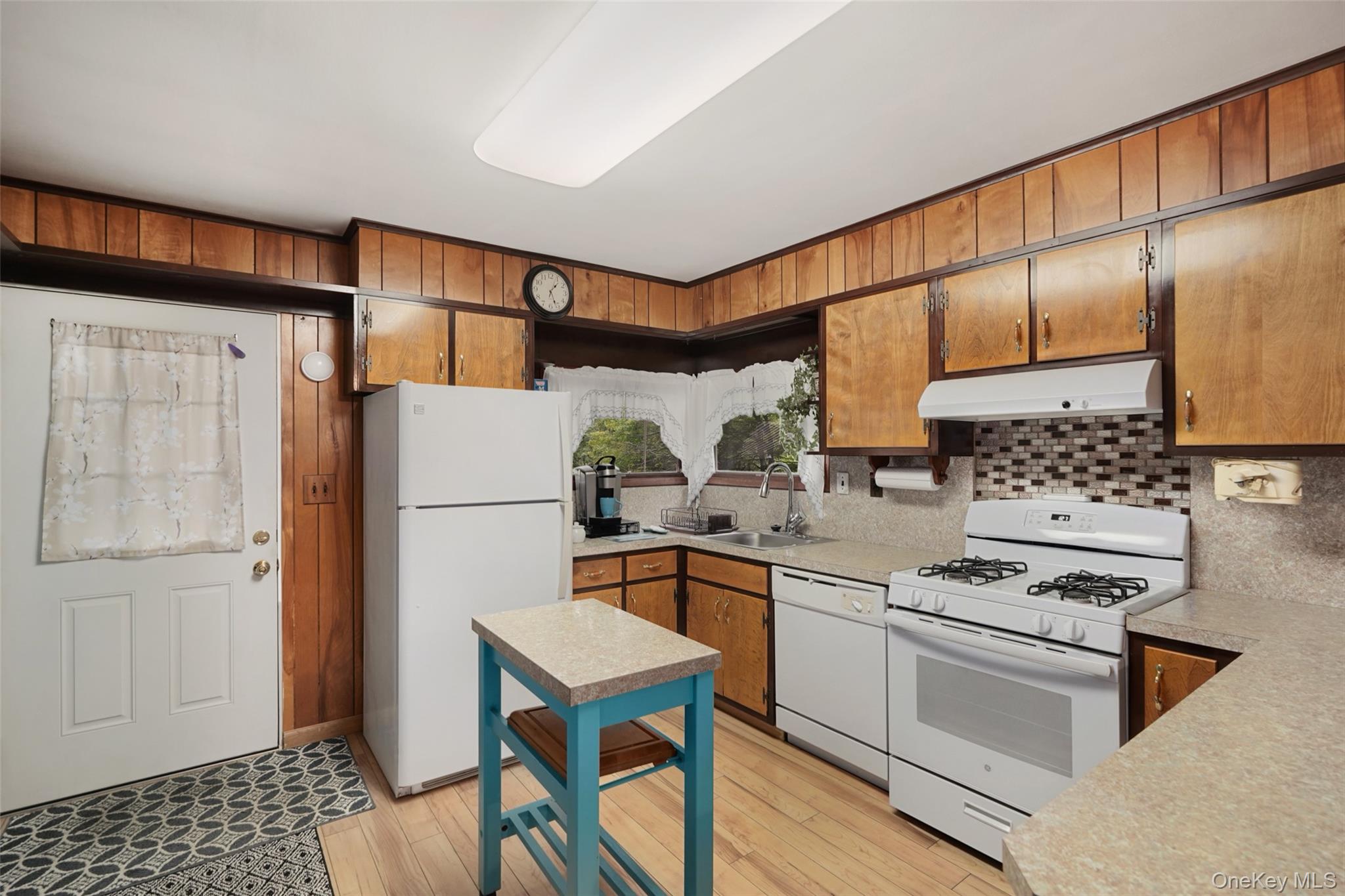 221 White Pond Road, Stormville, NY 12582