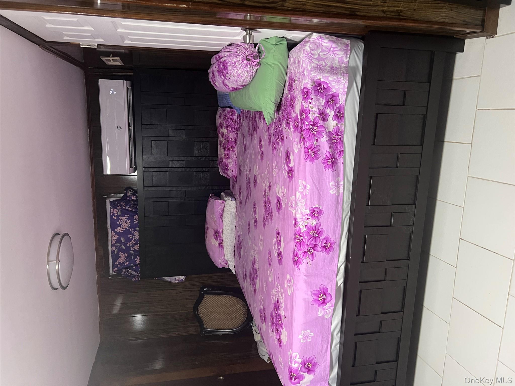 11608 196th Street, Saint Albans, NY 11412