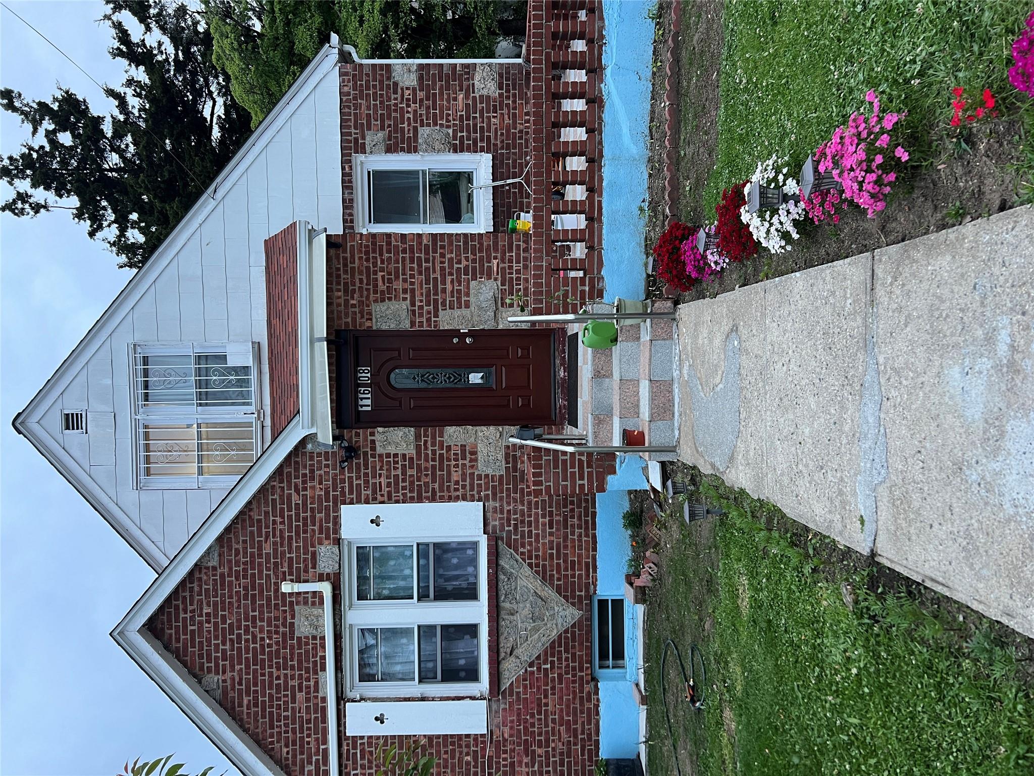 11608 196th Street, Saint Albans, NY 11412