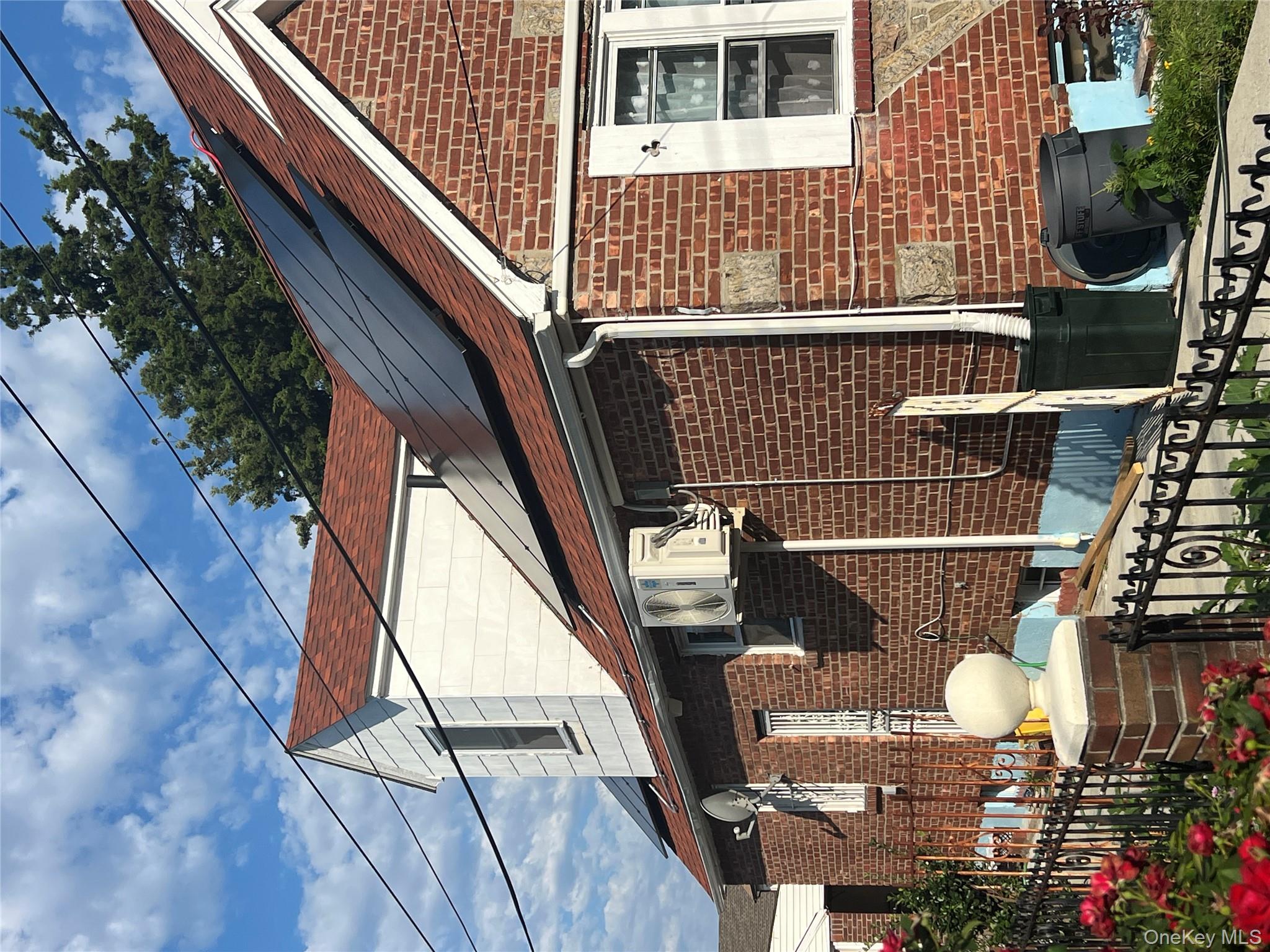 11608 196th Street, Saint Albans, NY 11412