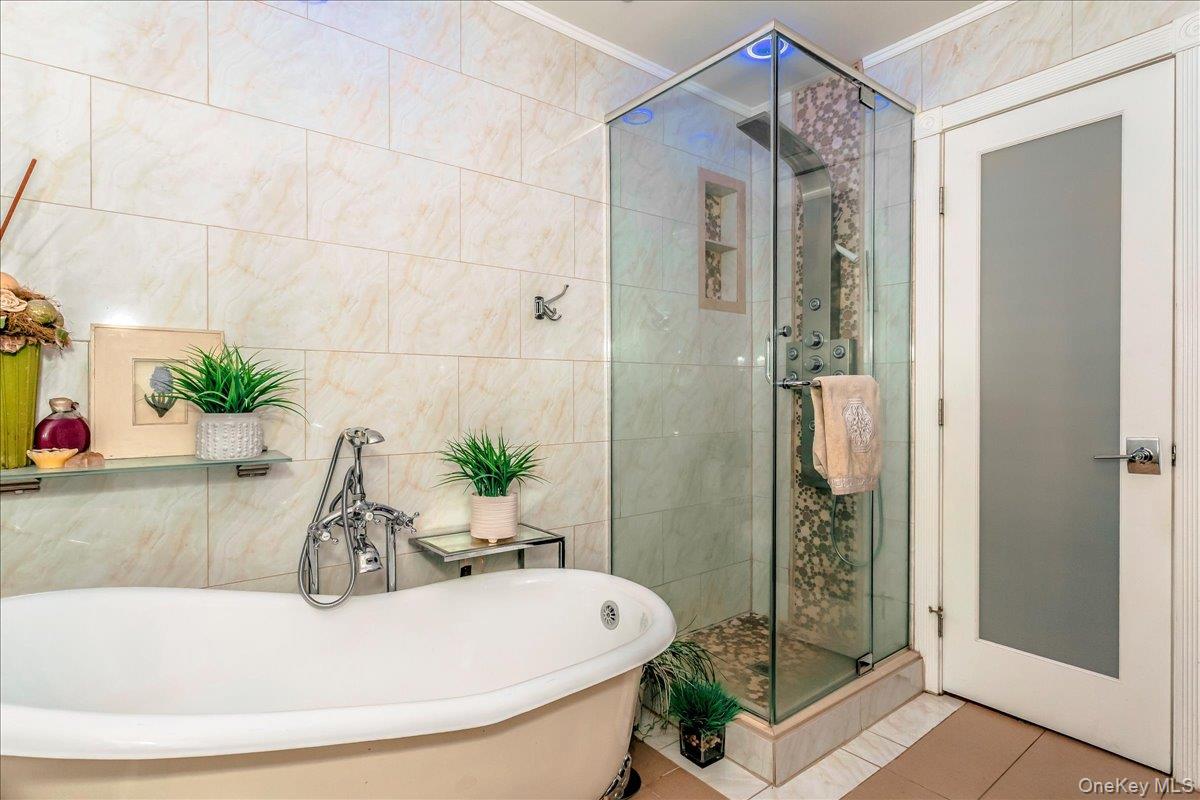 66 Rosalie Court, East Meadow, NY 11554