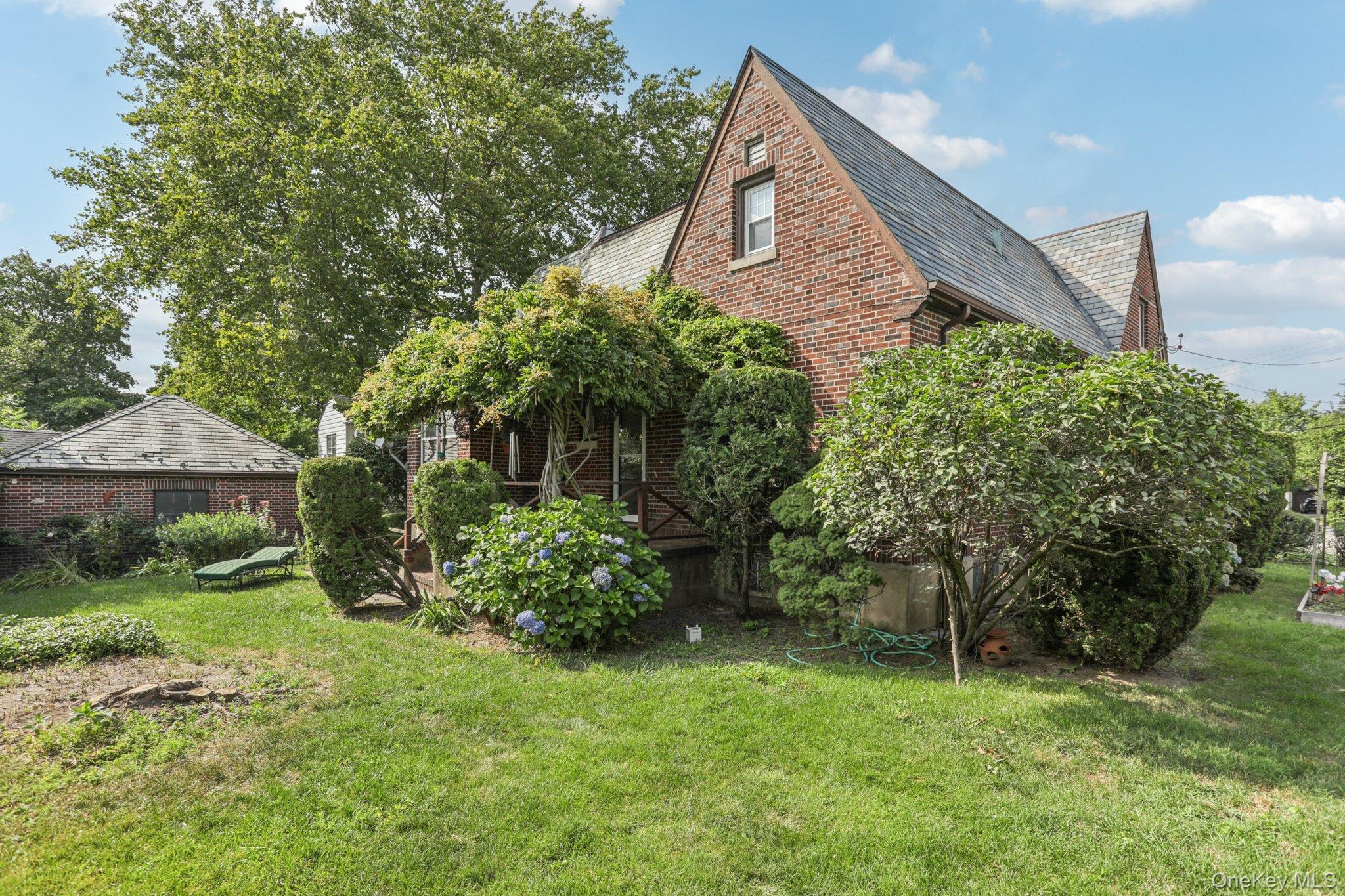 11 Corley Street, Yonkers, NY 10701