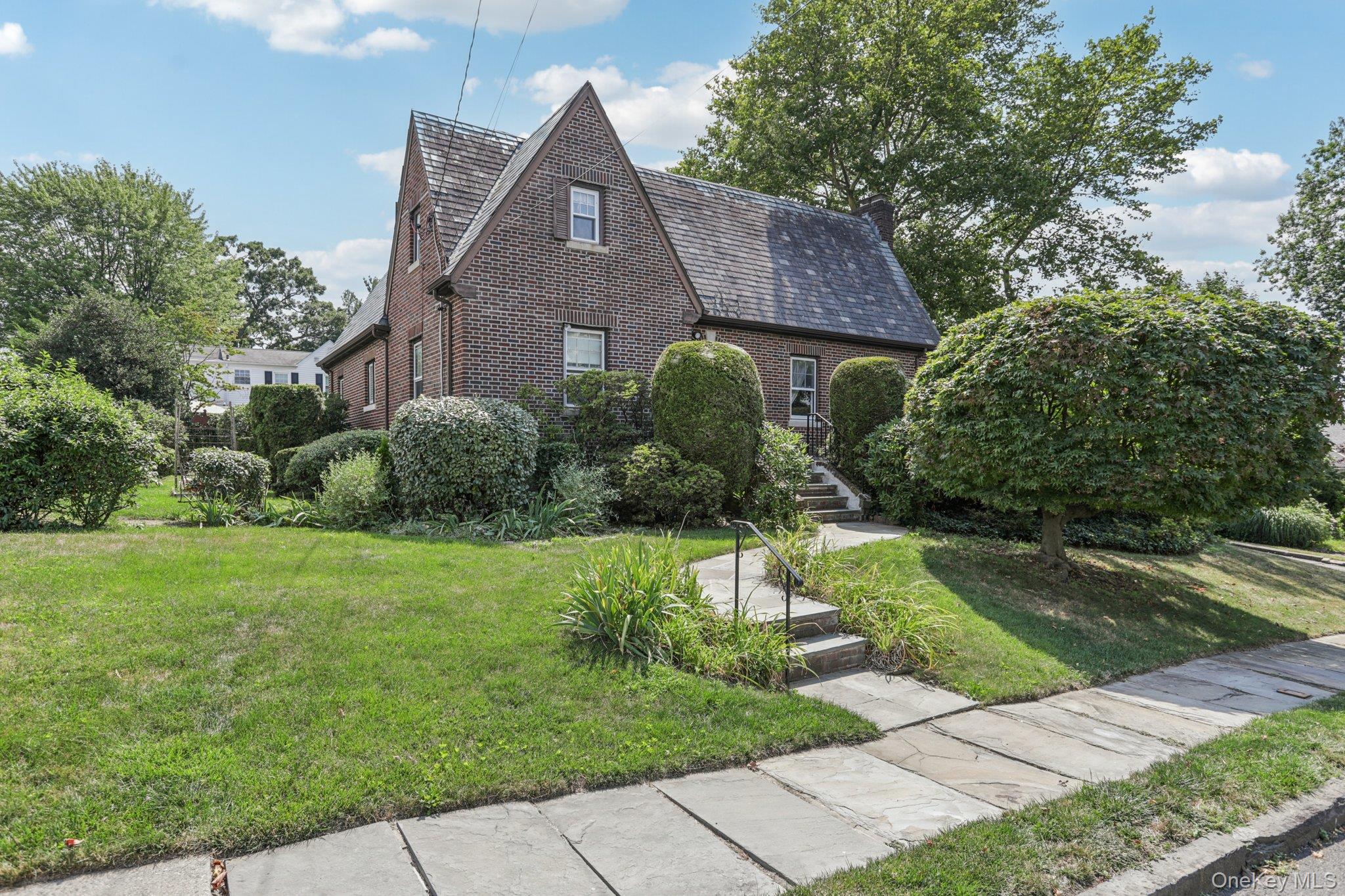 11 Corley Street, Yonkers, NY 10701