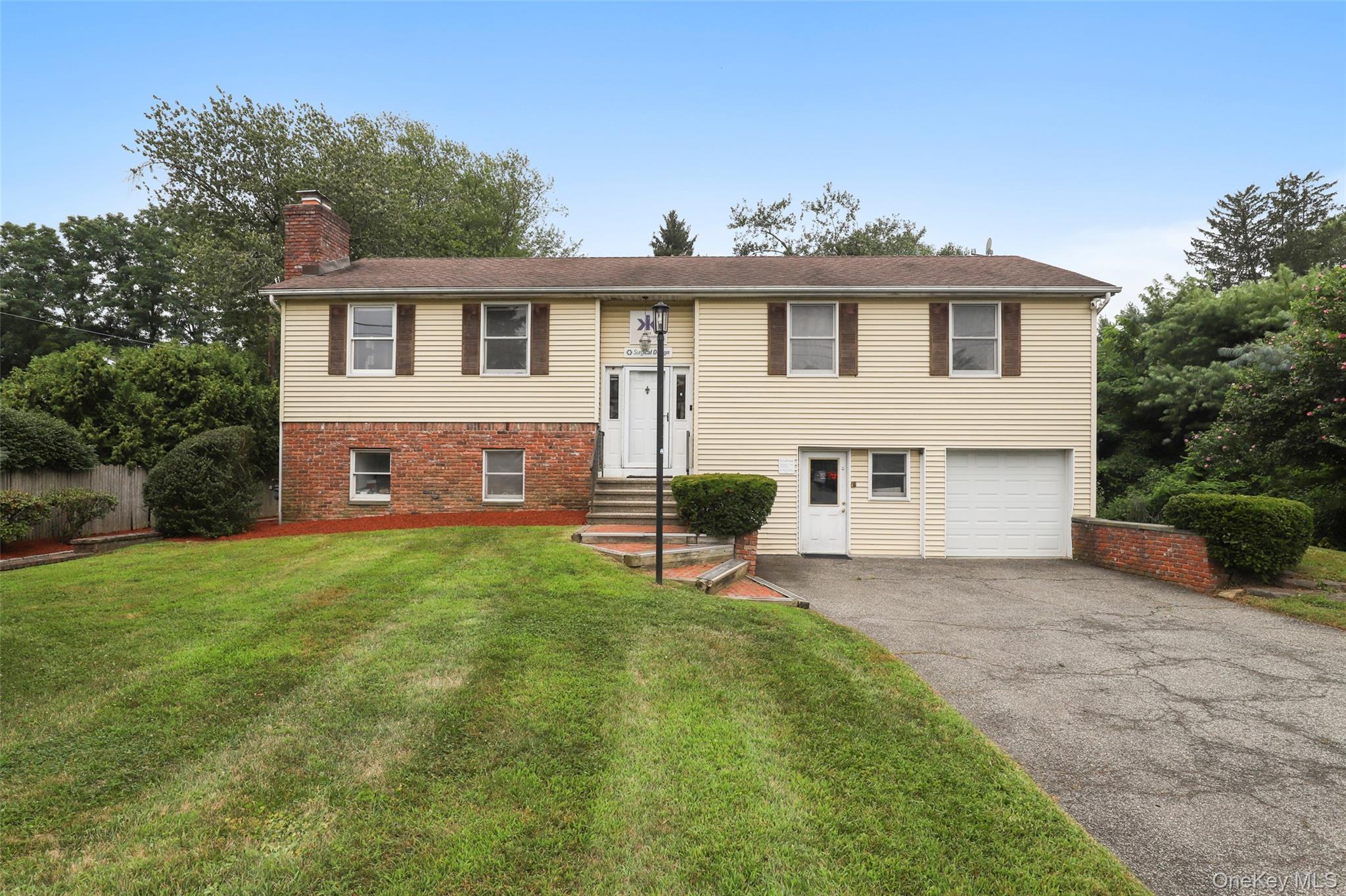 3 Macdonald Avenue, Armonk, NY 10504