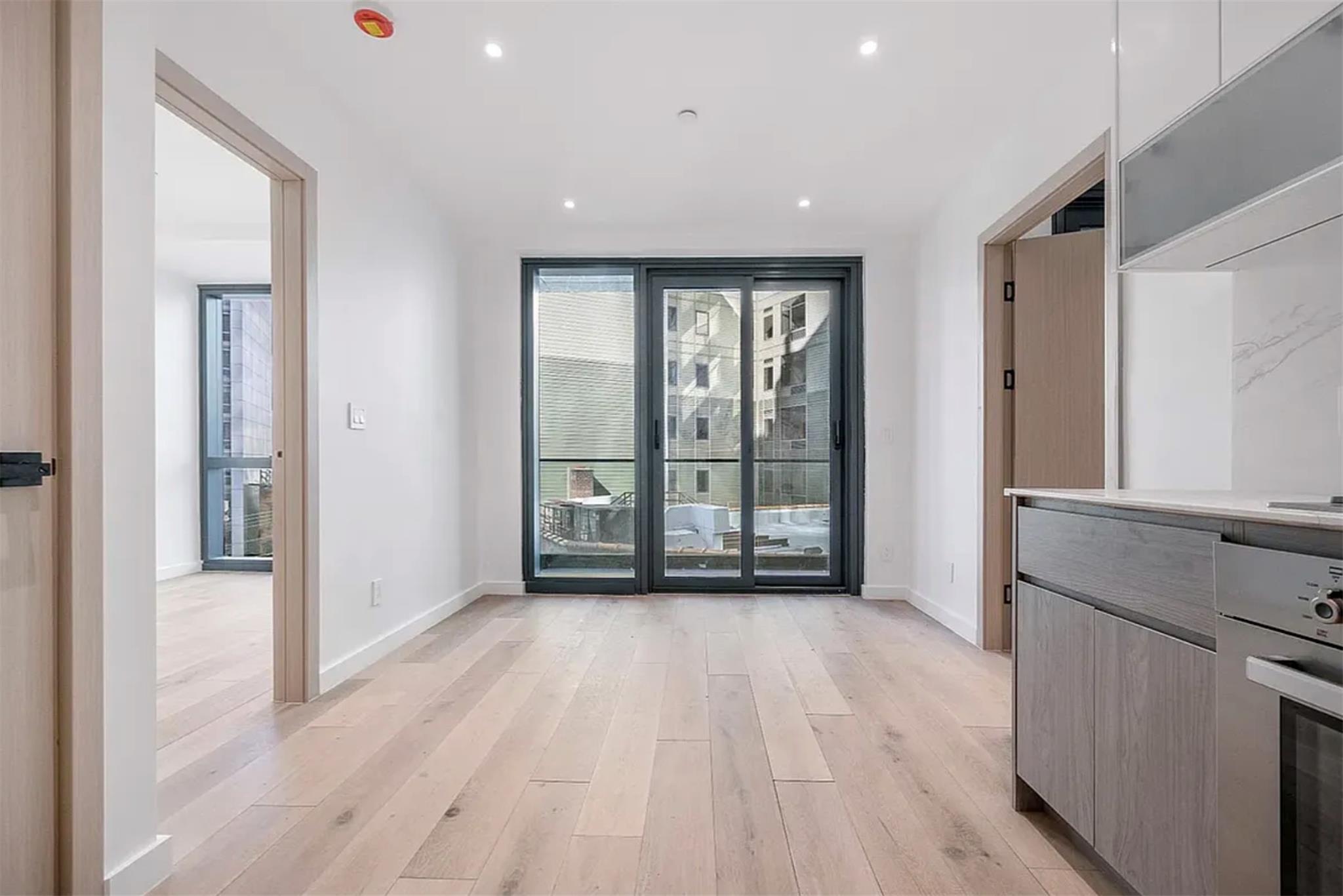 4262 Hunter Street # 3C, Long Island City, NY 11101