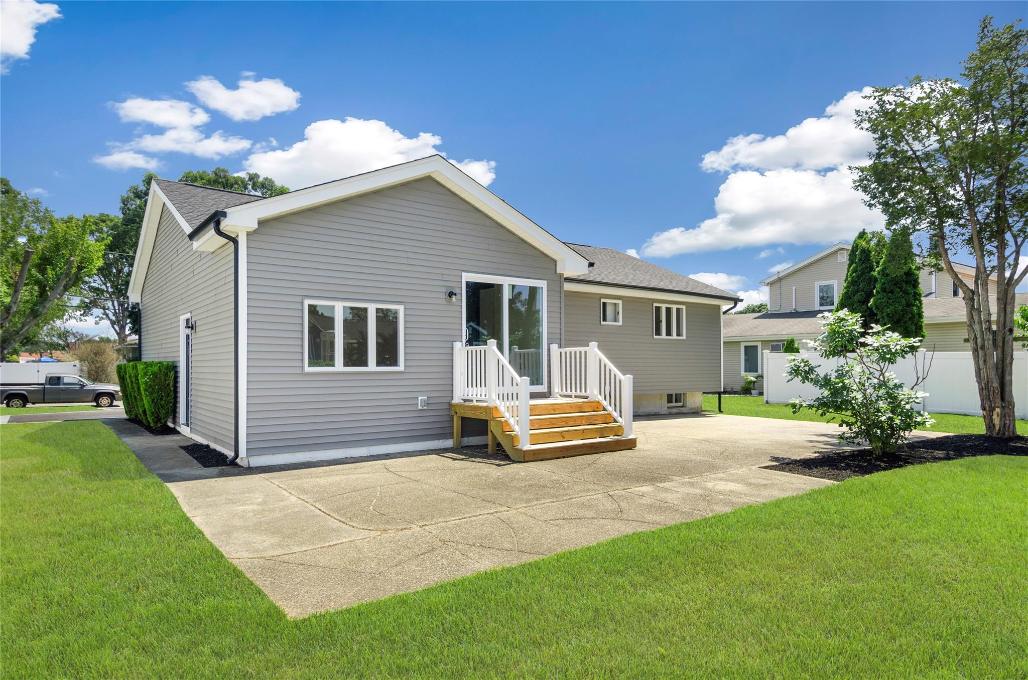 498 Belmore Avenue, East Islip, NY 11752