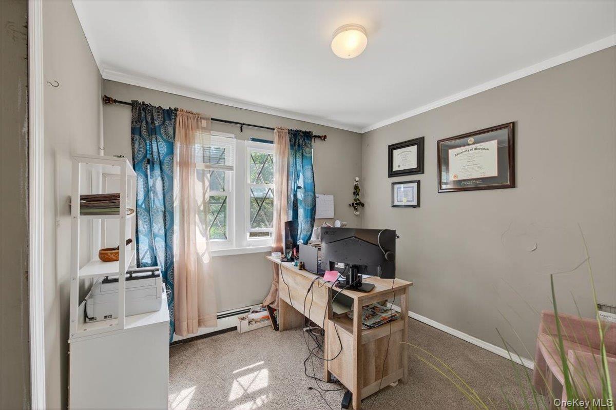 18 Sugarbush Lane, Coram, NY 11727