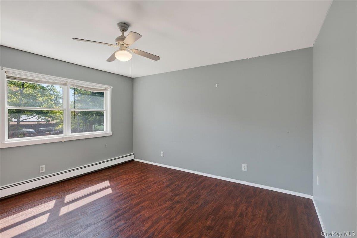 18 Sugarbush Lane, Coram, NY 11727