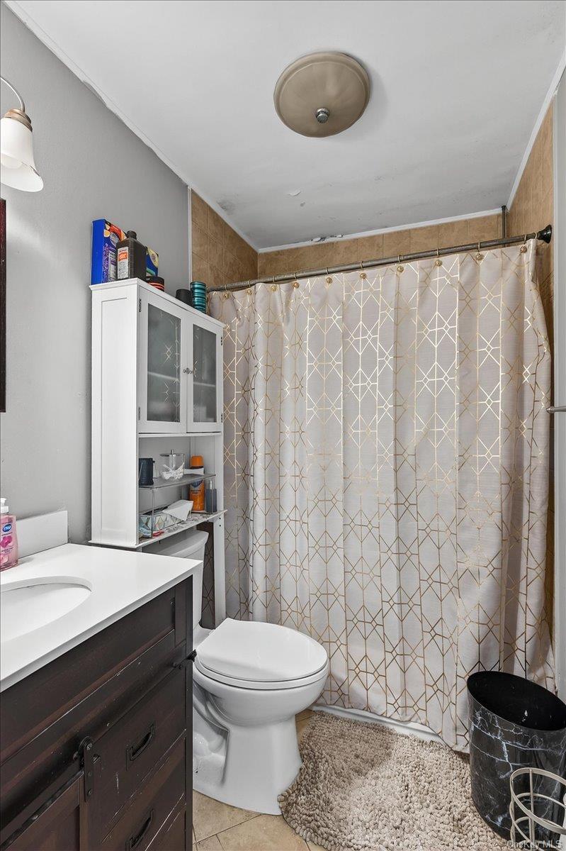 18 Sugarbush Lane, Coram, NY 11727