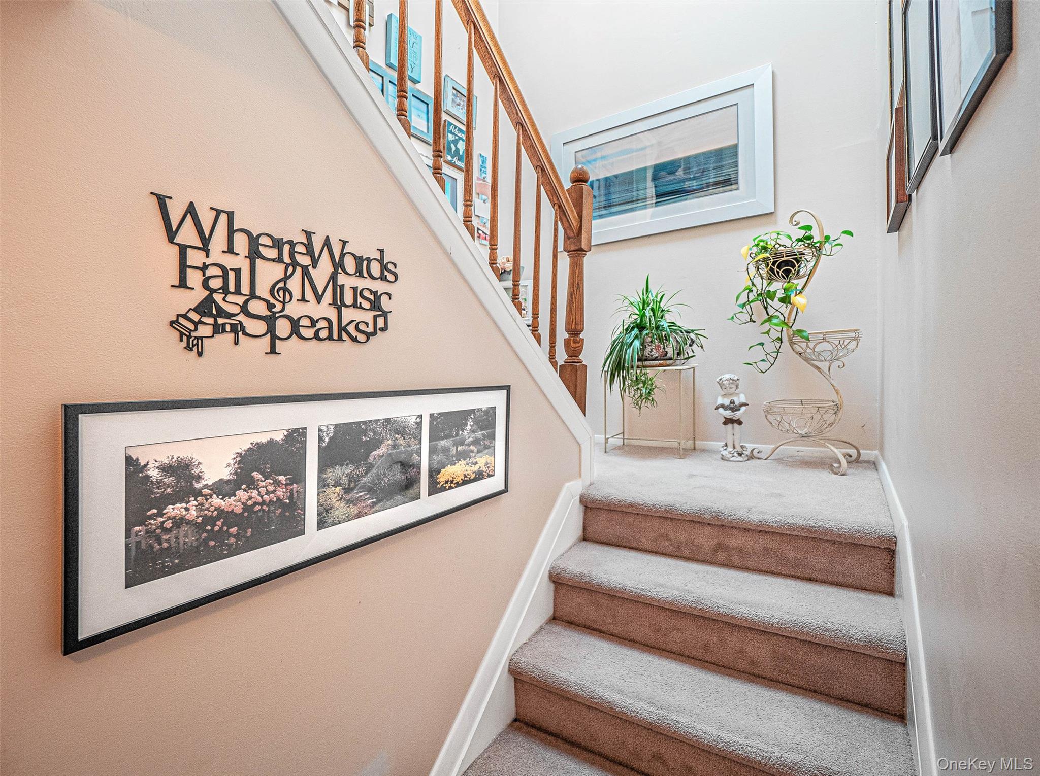 66 Laudaten Way, Warwick, NY 10990