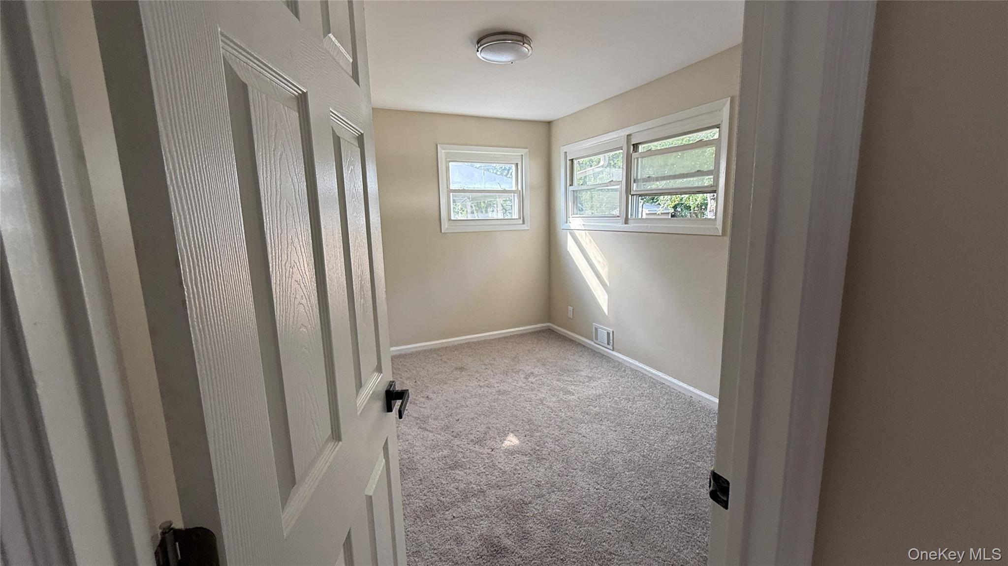 32 Penndale Drive, Amityville, NY 11701