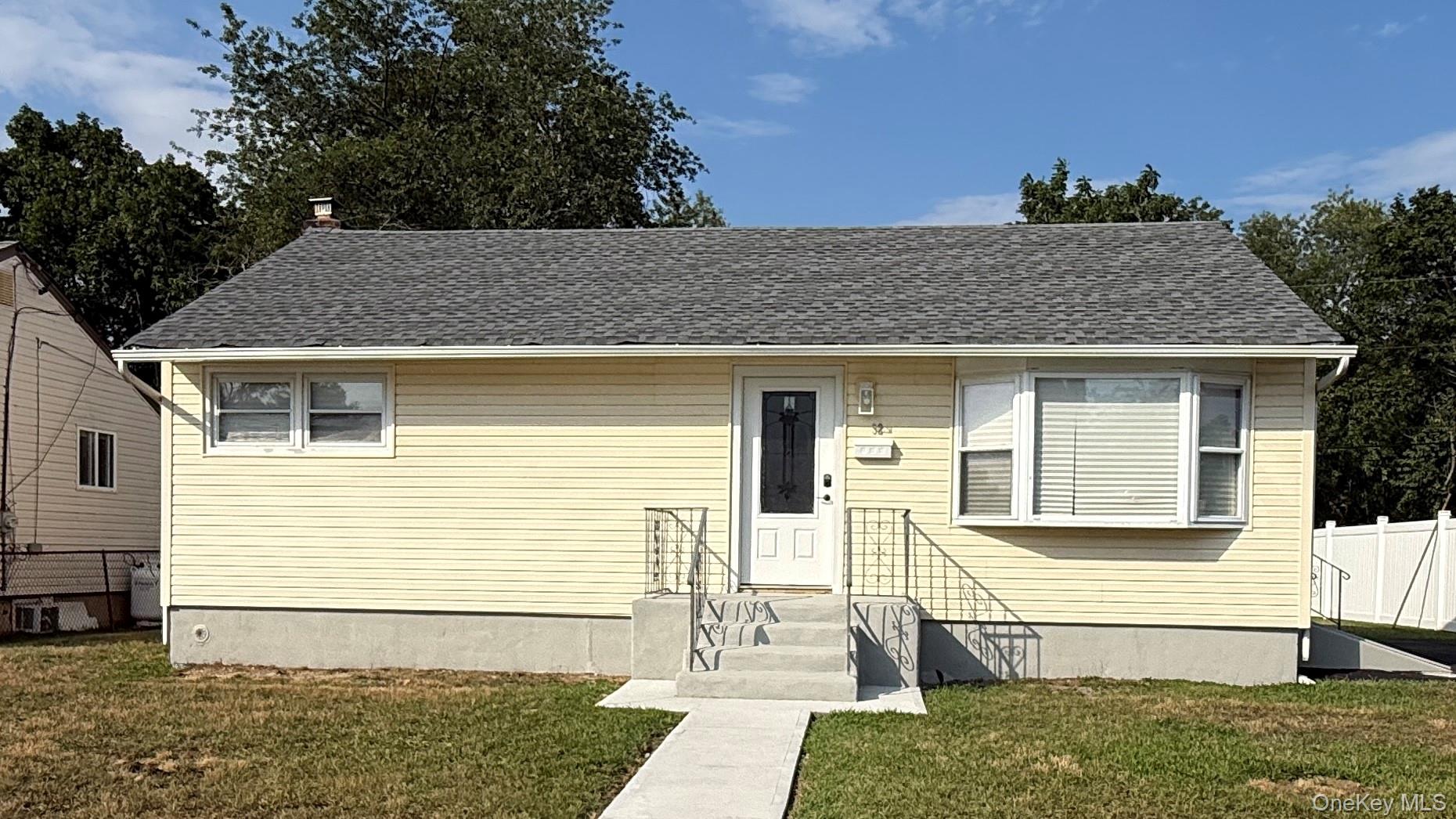 32 Penndale Drive, Amityville, NY 11701