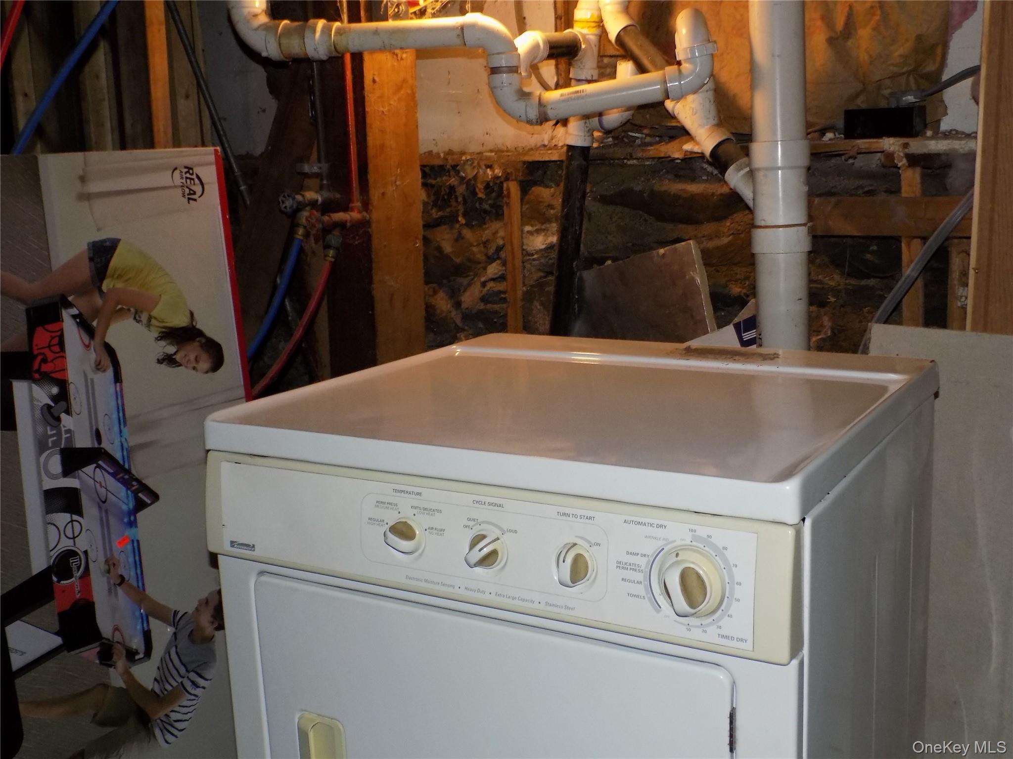 15 Thompson Street, Poughkeepsie, NY 12601