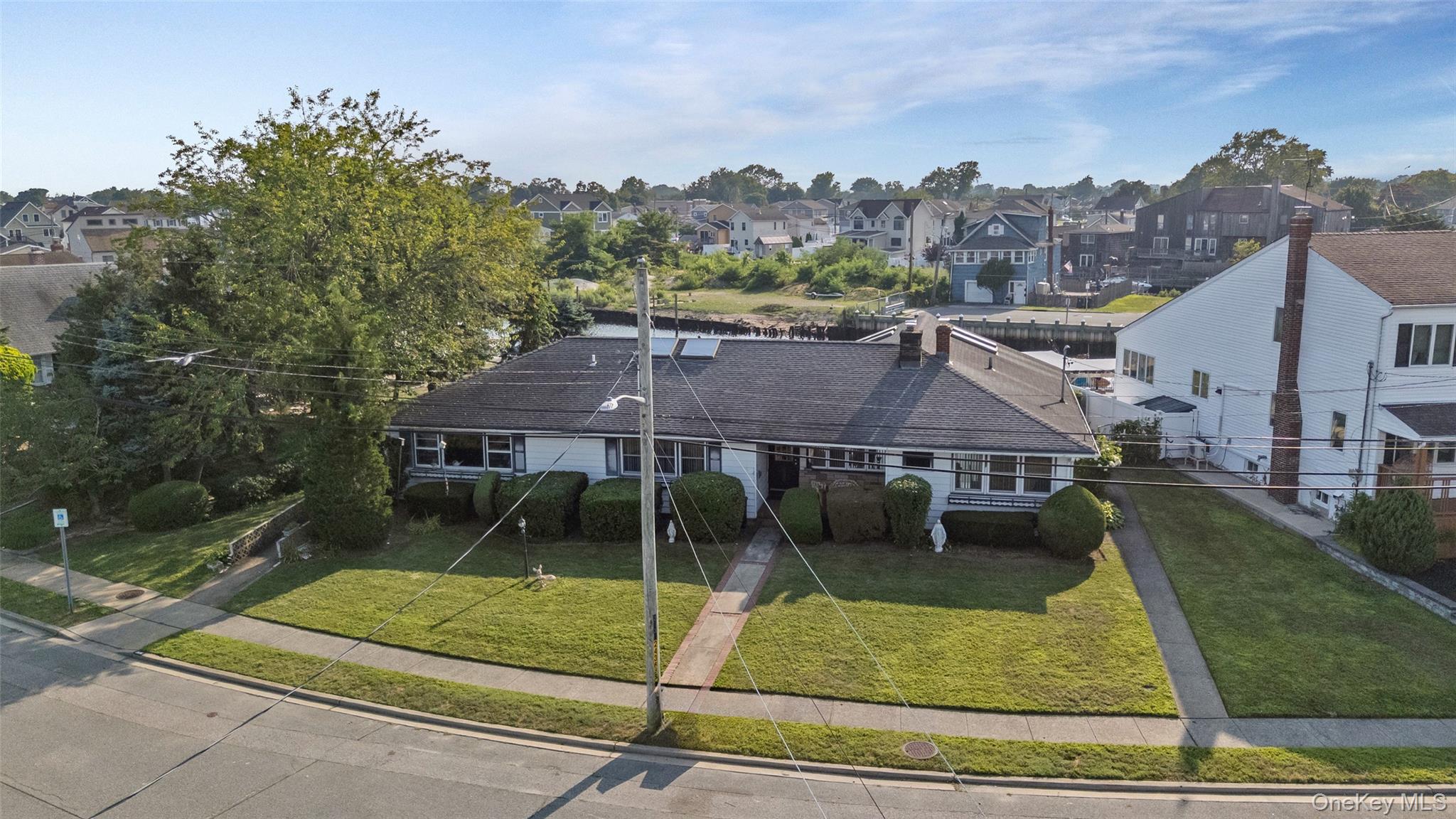 2436 Hempstead Lane, Wantagh, NY 11793