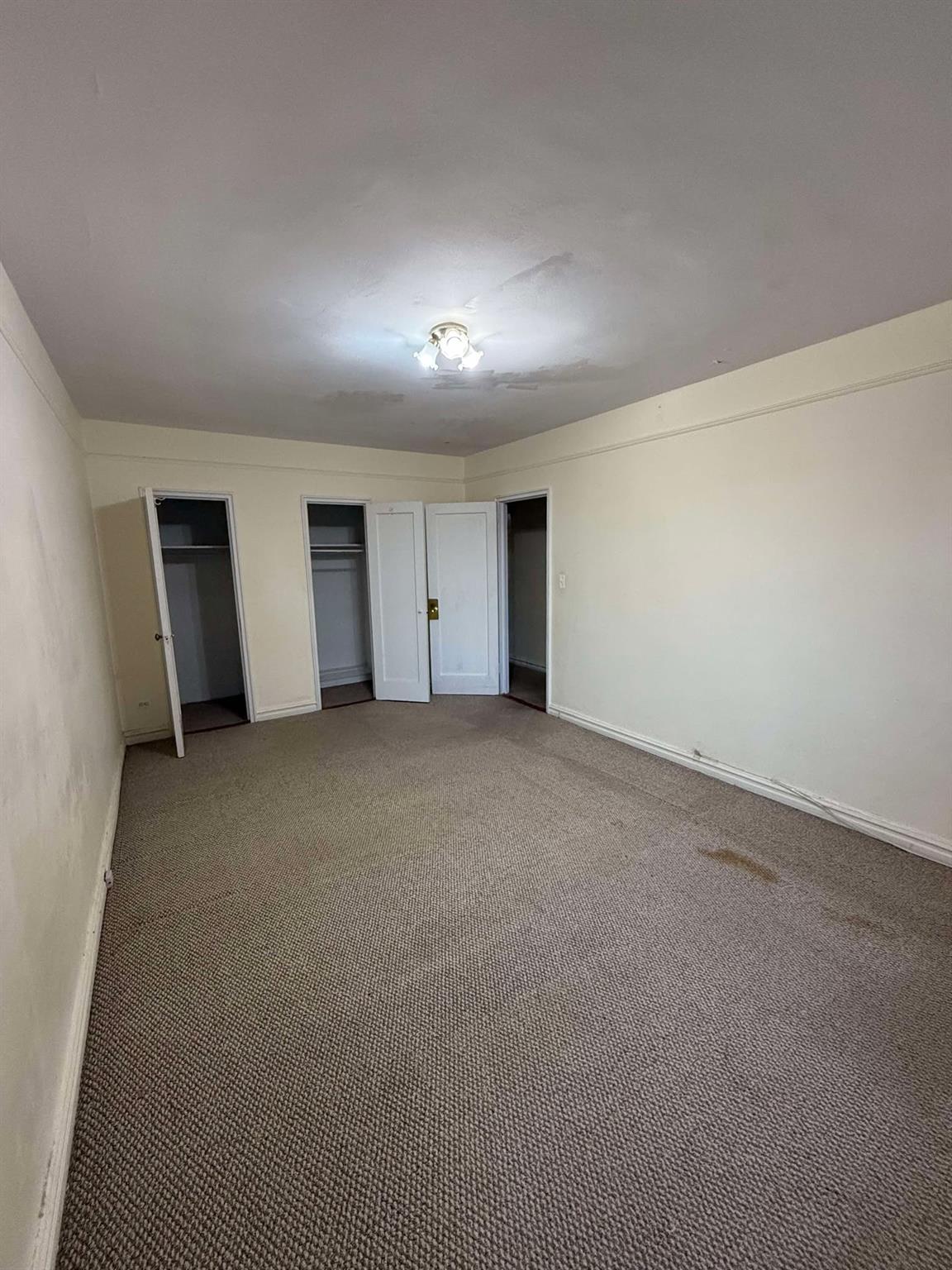 61-41 Saunders Street # B49, Rego Park, NY 11374