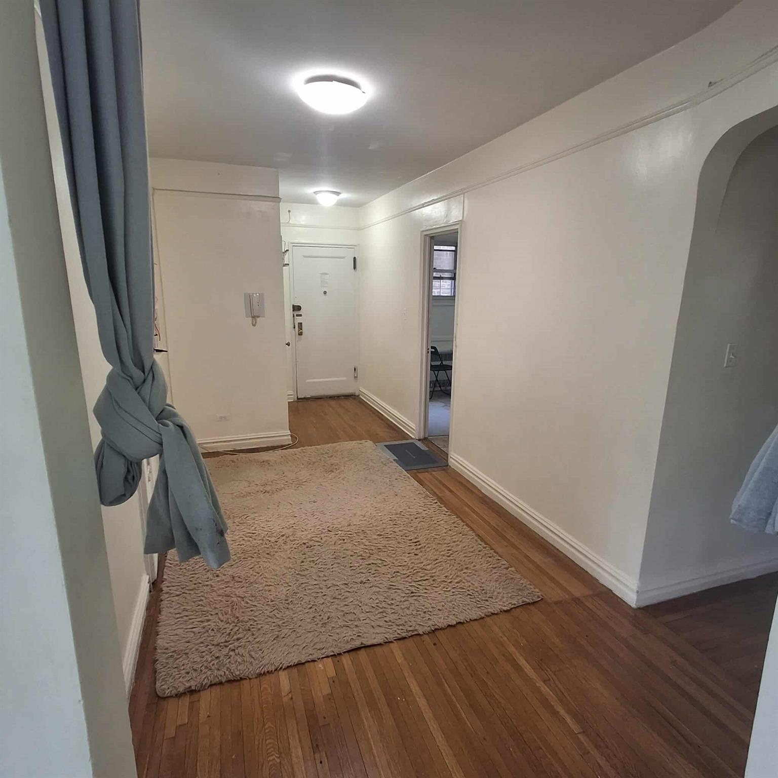 61-41 Saunders Street # B49, Rego Park, NY 11374