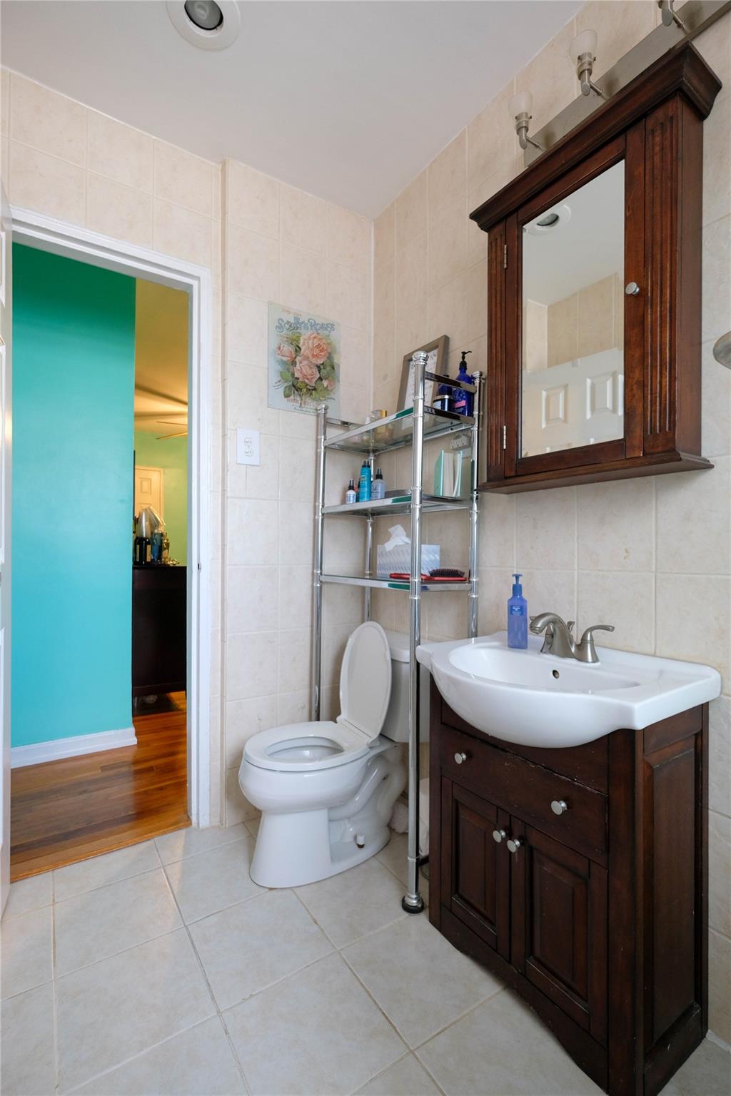 320 Atlantic Avenue # B4, East Rockaway, NY 11518