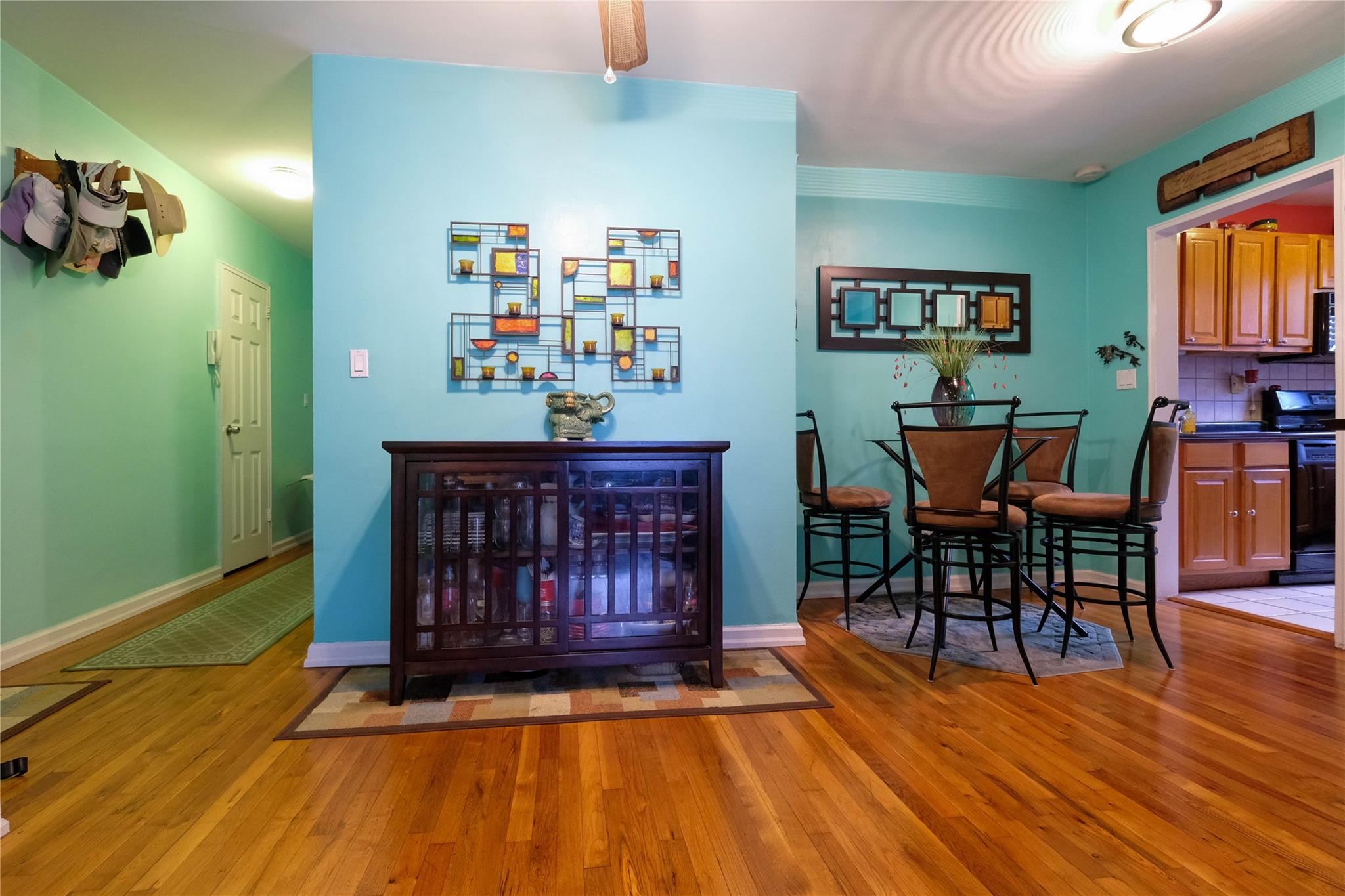 320 Atlantic Avenue # B4, East Rockaway, NY 11518