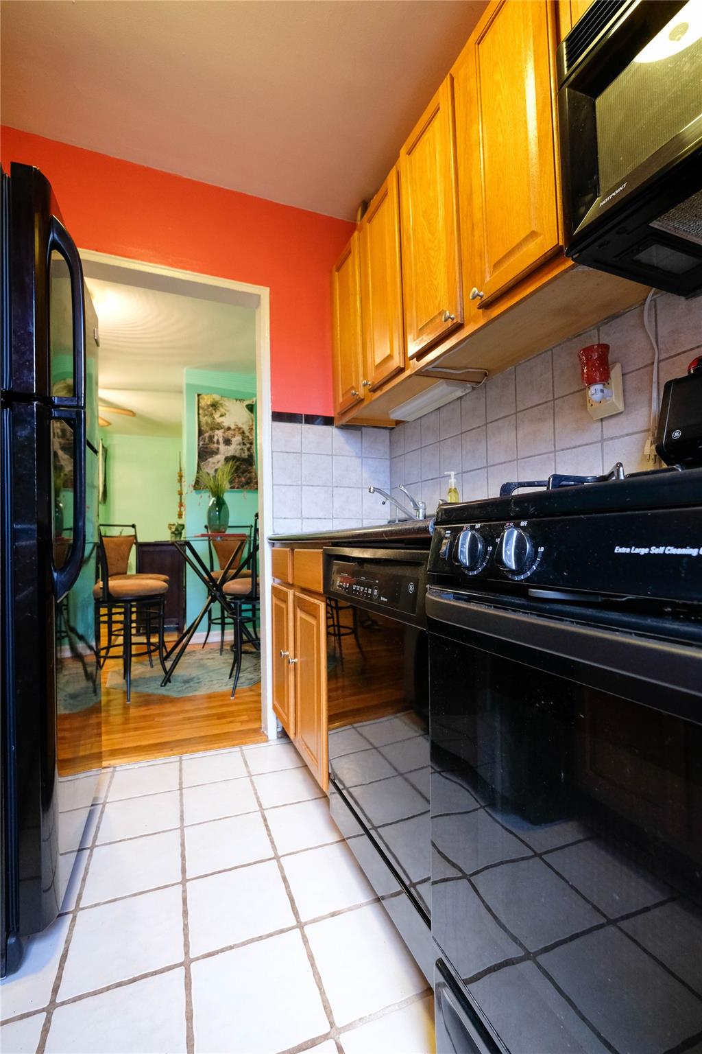 320 Atlantic Avenue # B4, East Rockaway, NY 11518