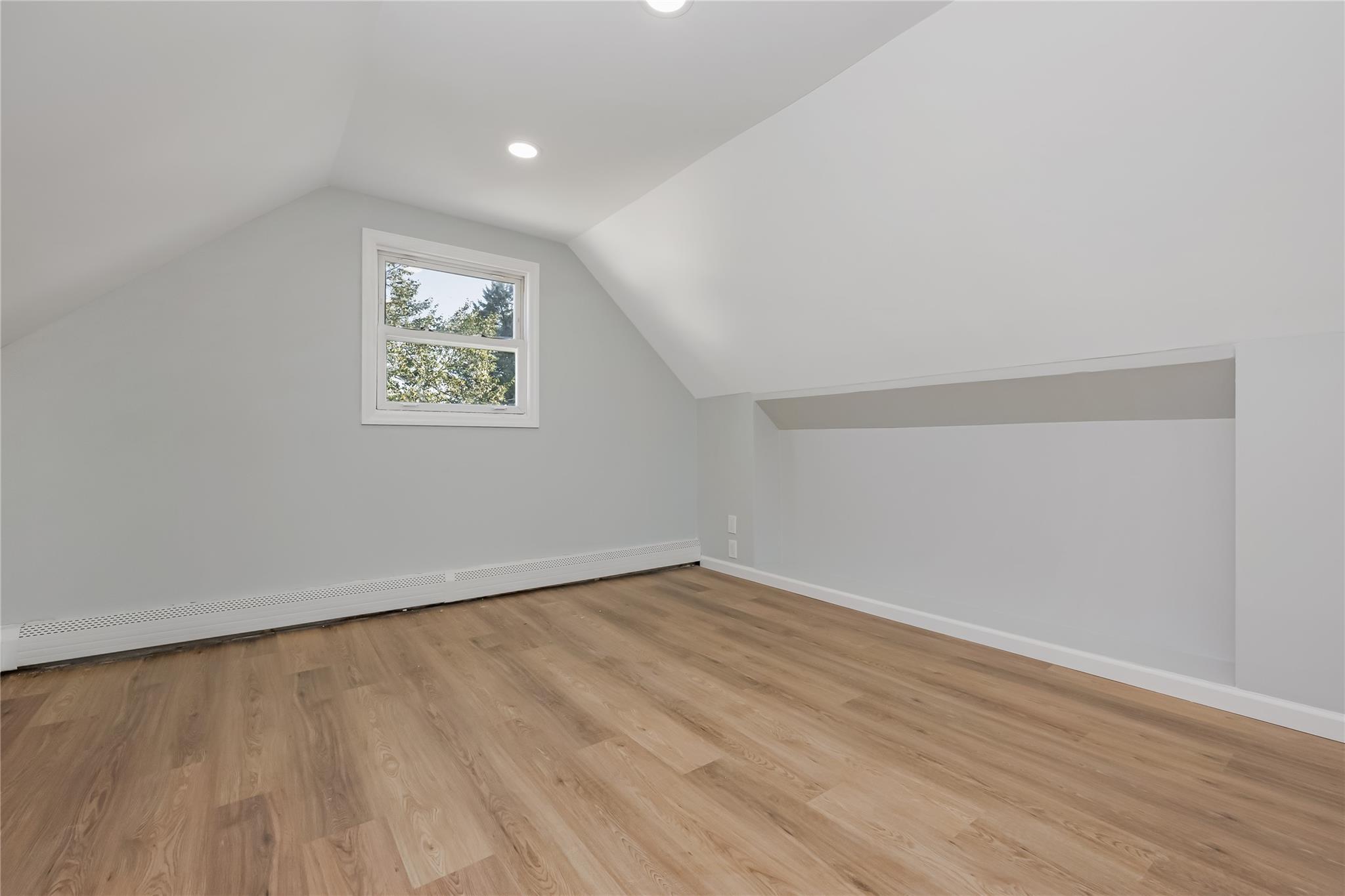 594 Fenworth Boulevard, Franklin Square, NY 11010