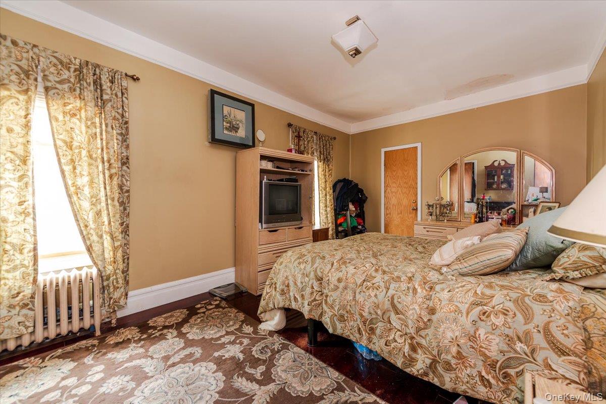 1321 Shore Drive, Bronx, NY 10465