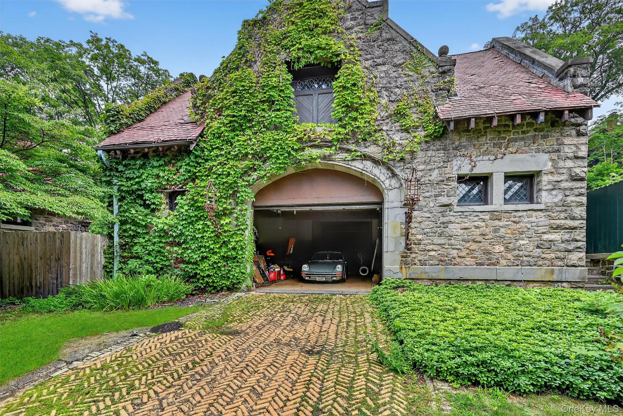 55 Clubhouse, Tuxedo Park, NY 10987