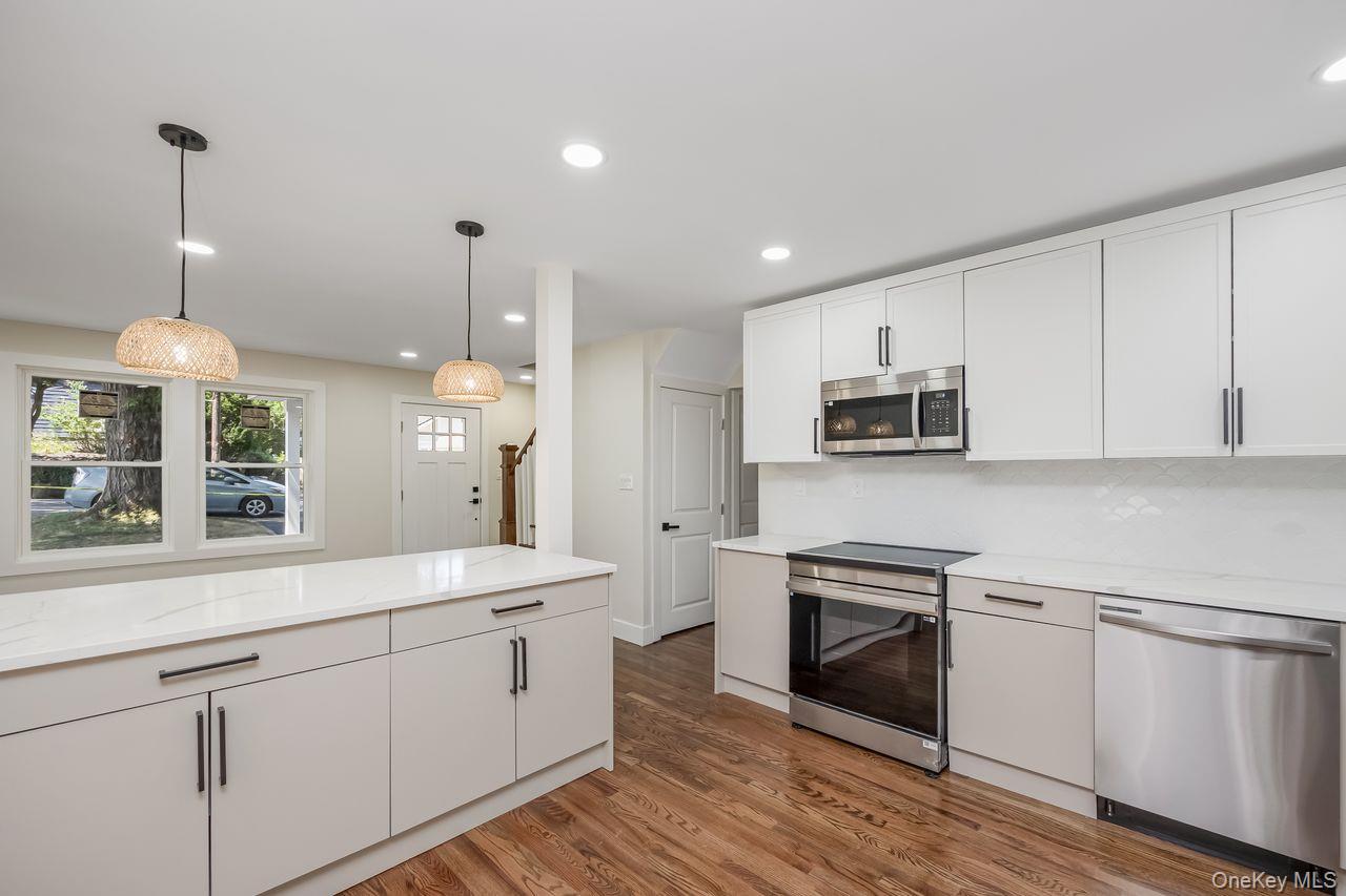 18 Maple Place, Huntington, NY 11743